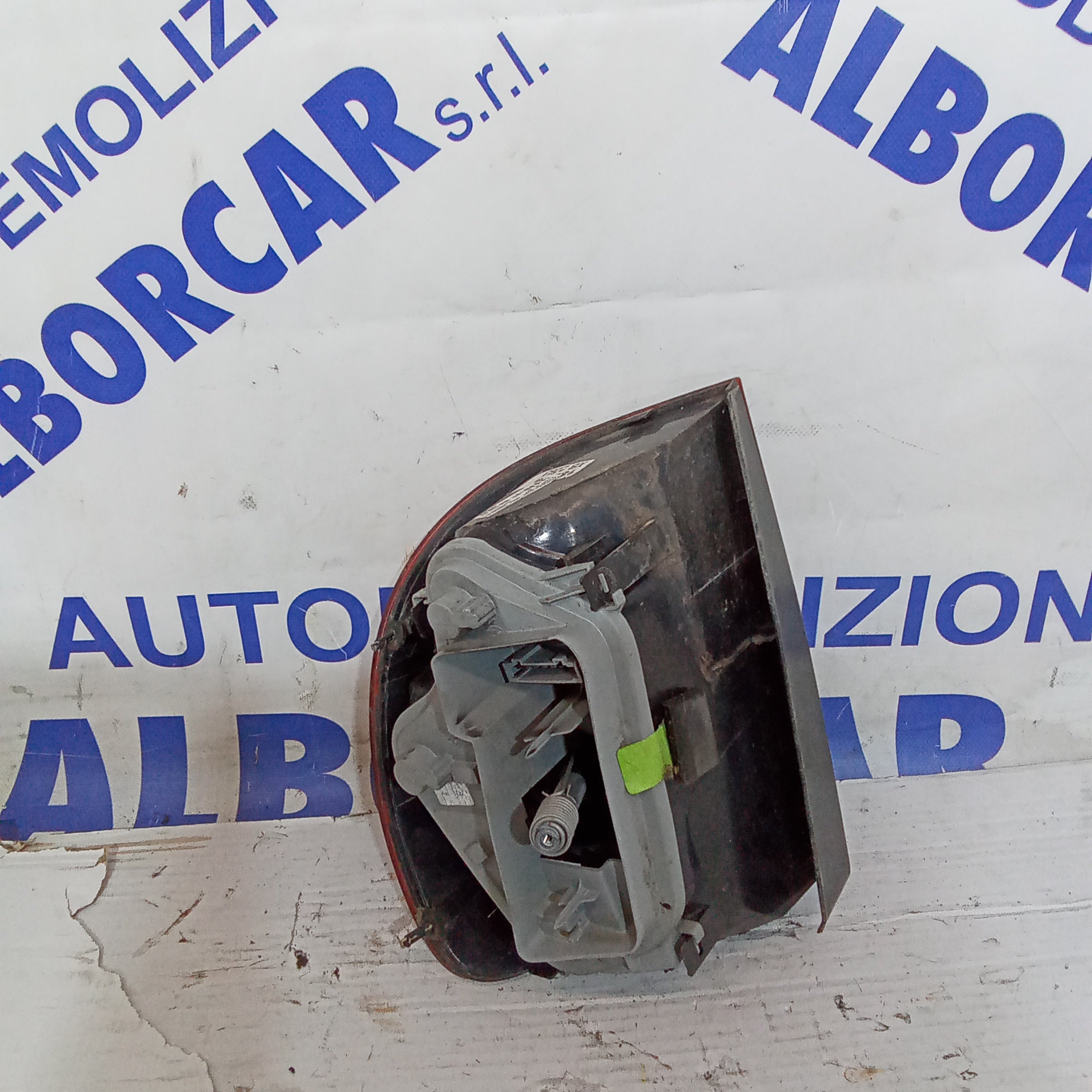 piloto trasero derecho Volkswagen Fox año 2005