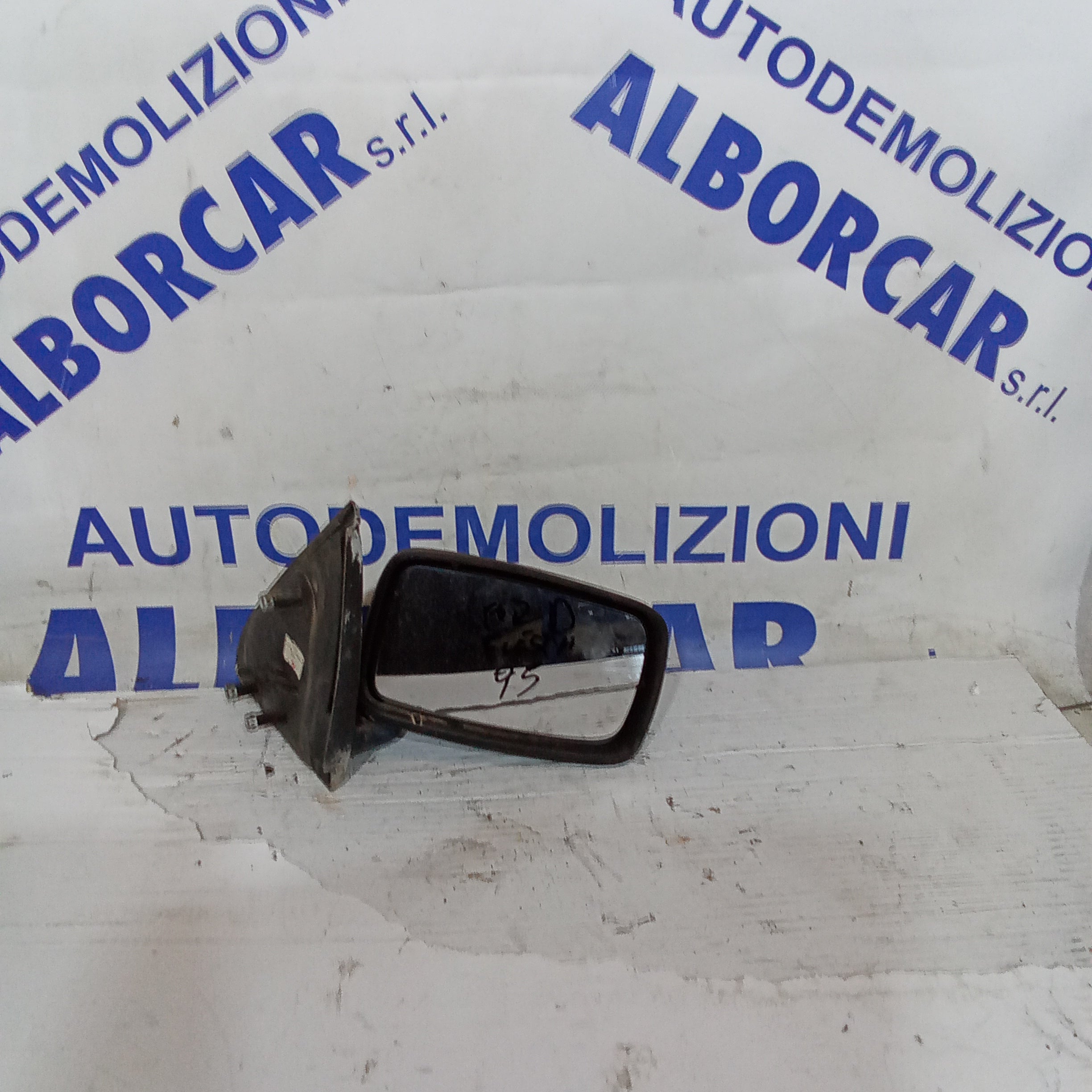 specchietto retrovisore anteriore destro ford fiesta anno 1995
