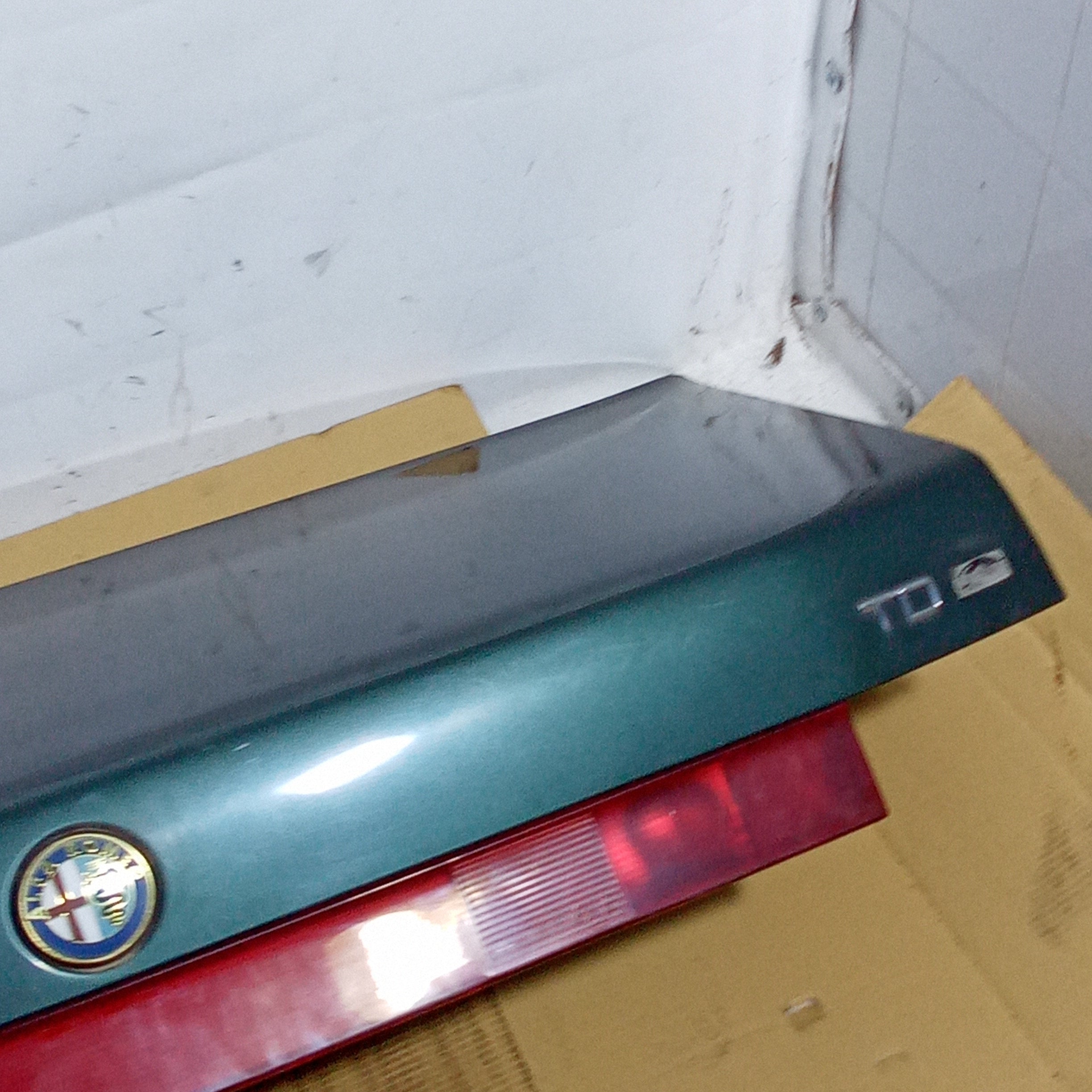 cofano baule posteriore alfa 164 TD anno 1994
