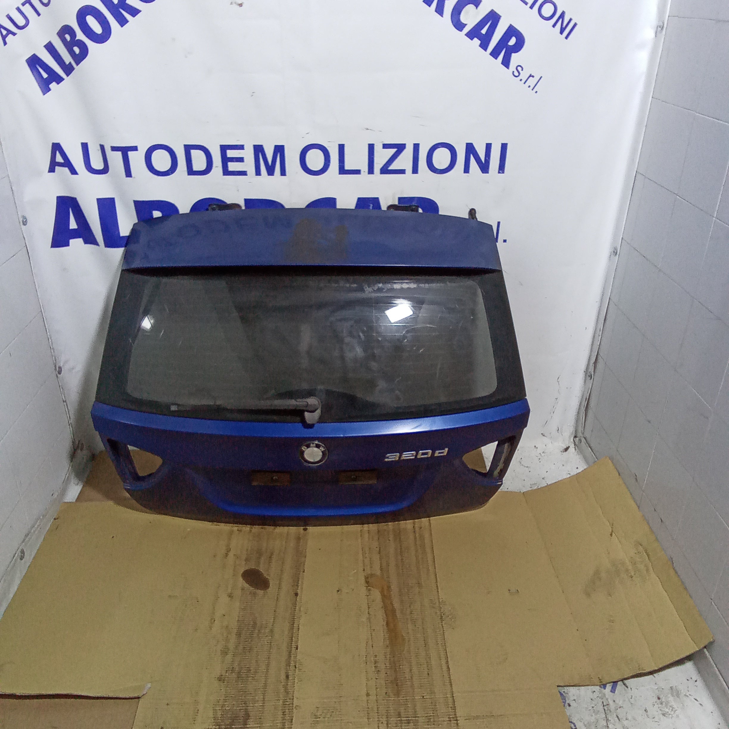 cofano baule posteriore bmw 320d anno 2006