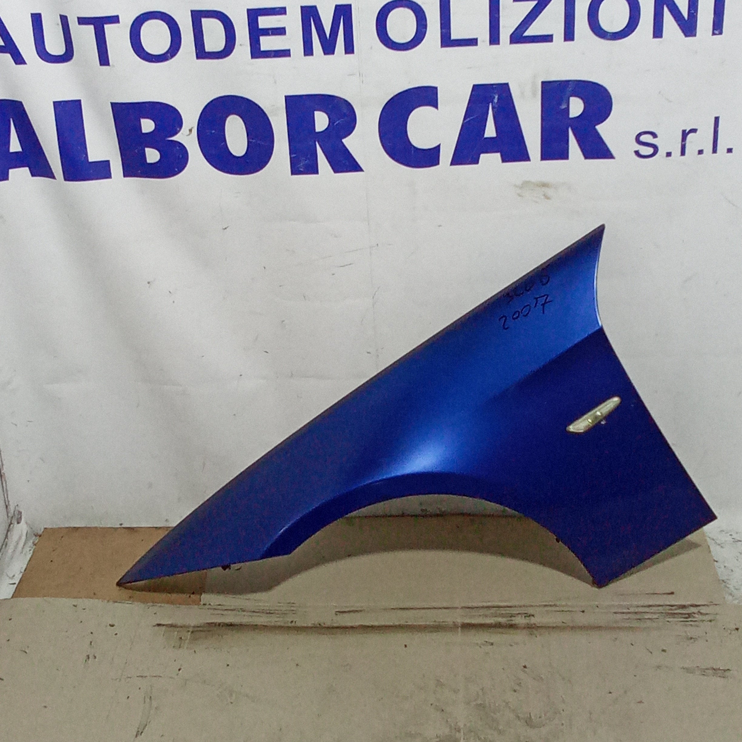 parafango fianchetto anteriore sinistro bmw 320d anno 2007