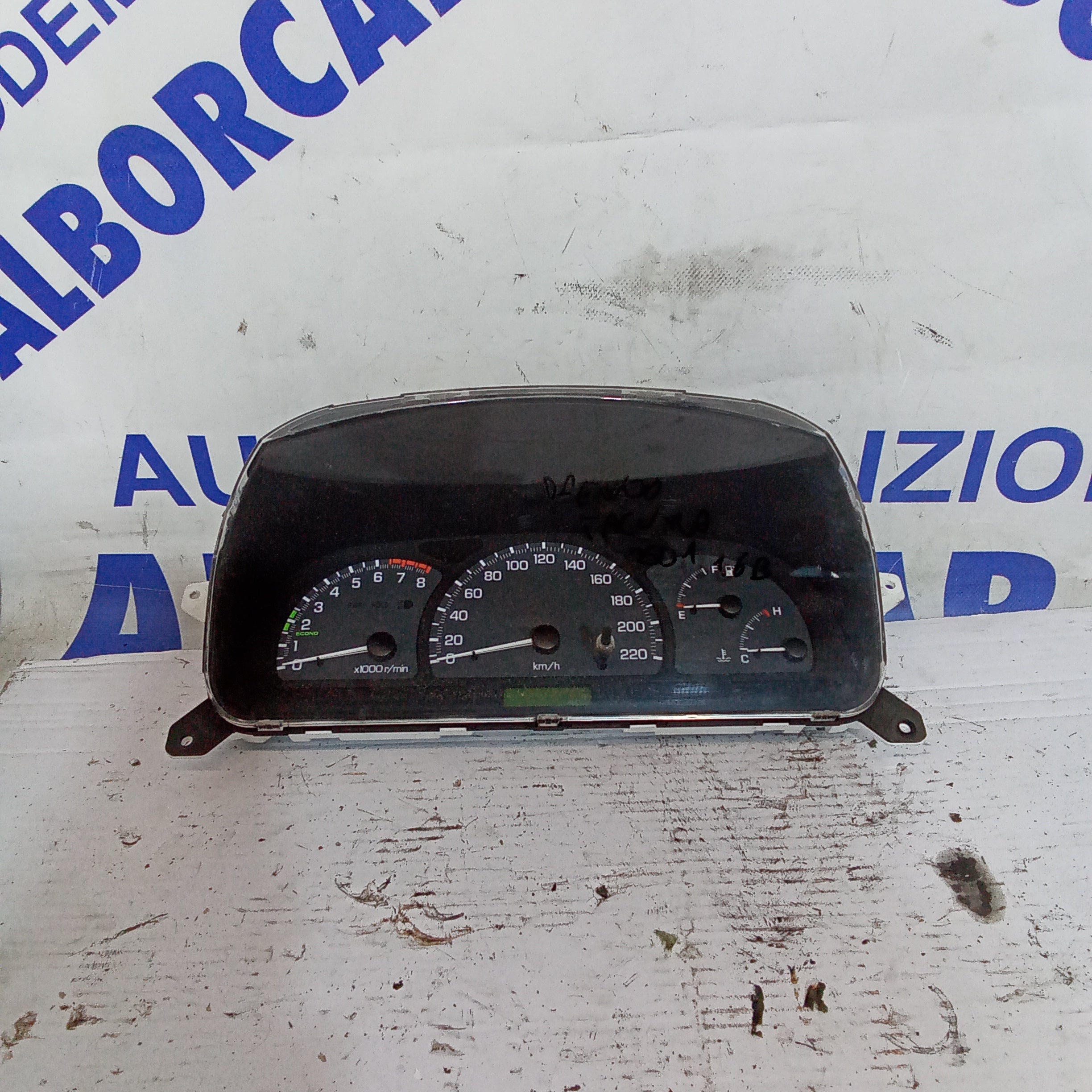 quadro strumenti contachilometri daewoo tacuma 1.6 benzina anno 2001 codice 96252539