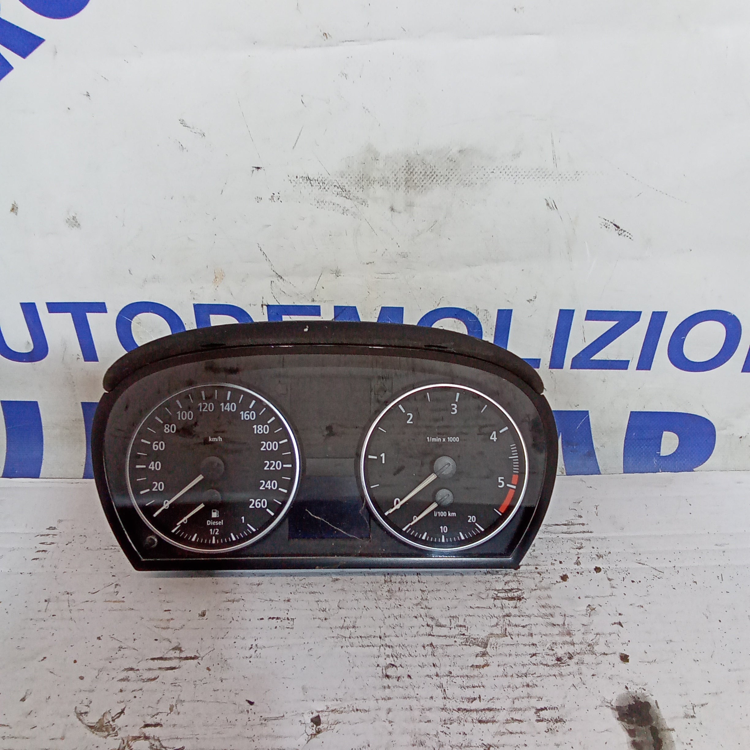 Cuadro de instrumentos cuentakilómetros BMW 320d año 2006 código 9141487-01/9166846-02/1025350-44