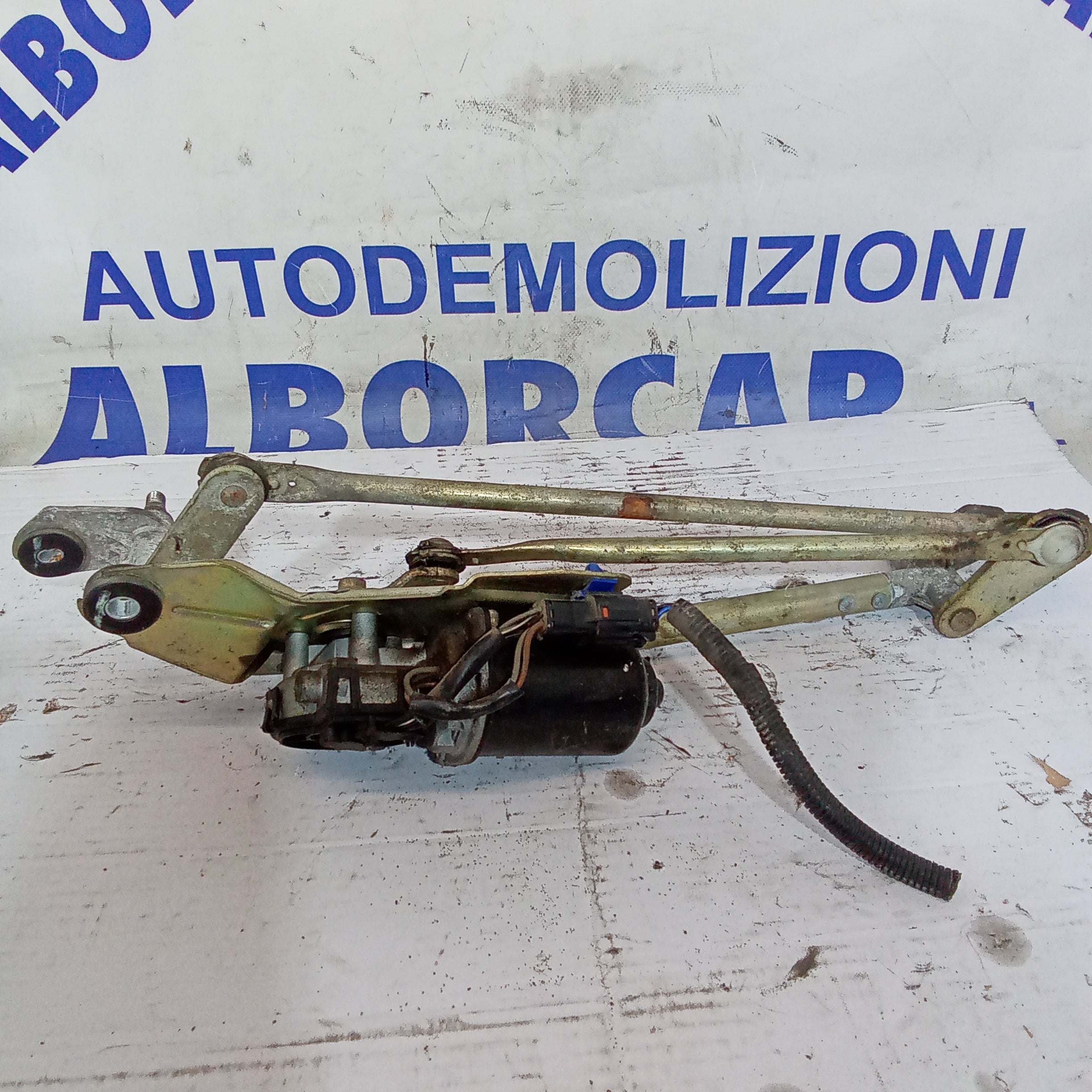 motor de limpiaparabrisas Daewoo Tacuma 1.6 gasolina año 2001