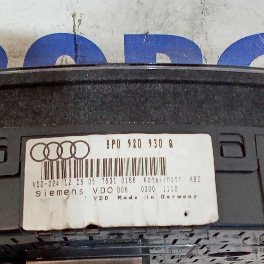 quadro strumenti contachilometri audi A3 2.0 tdi anno 2003/2008 codice 8P0920930/8P0920931