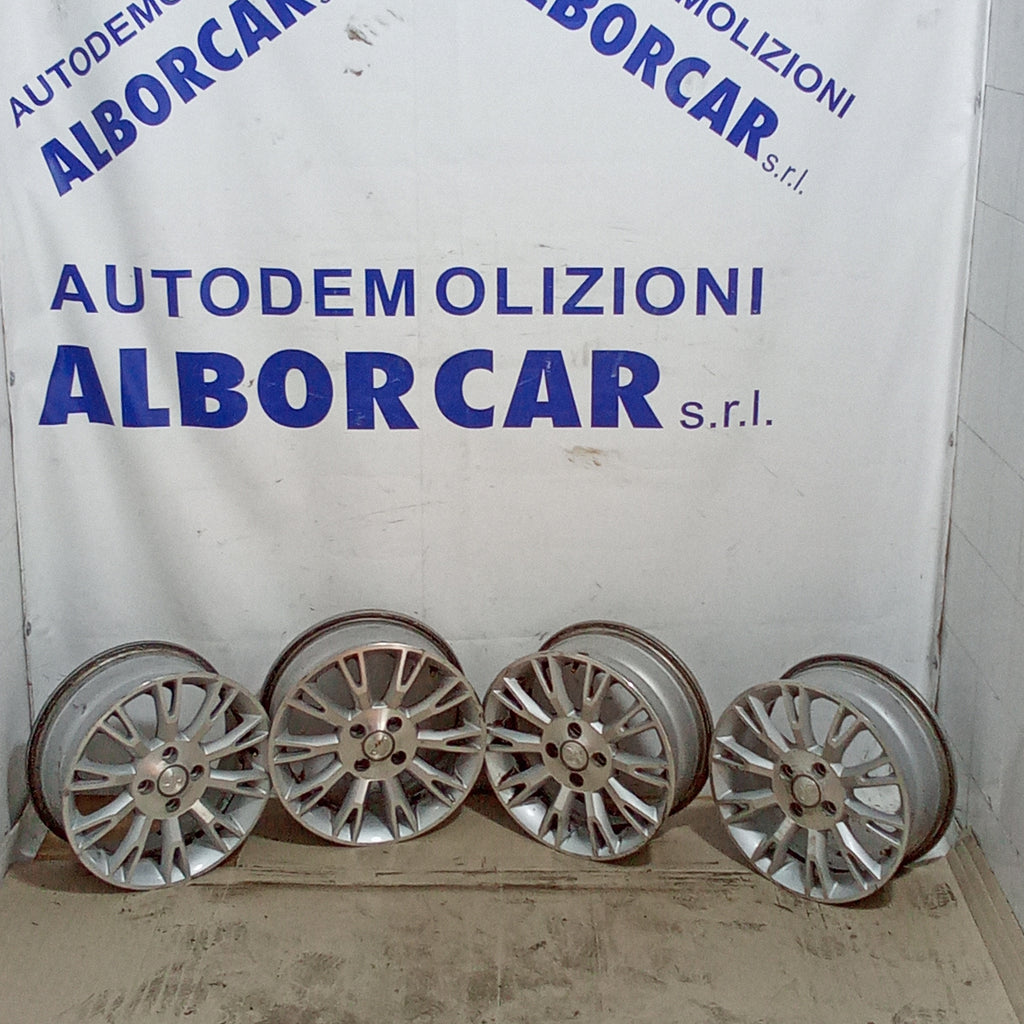 4 cerchi in lega 4 fori DR 15 pollici