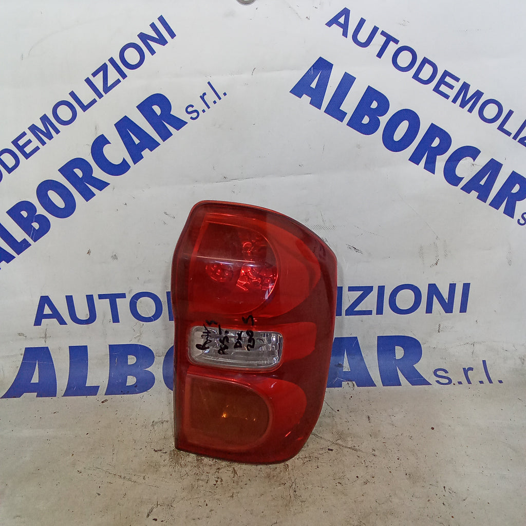 fanale stop posteriore destro toyota rav4 anno 2005