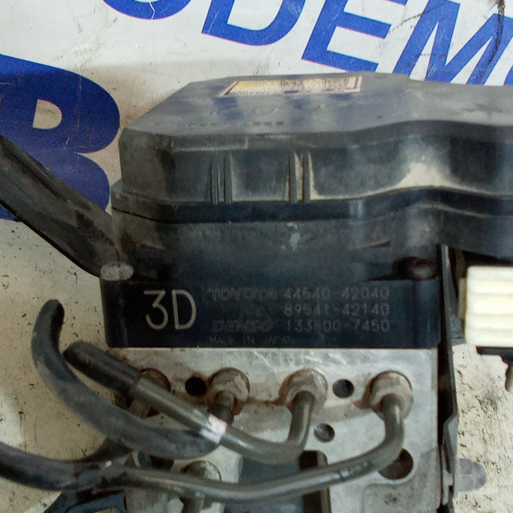 centralina pompa abs toyota rav4 anno 2005 codice 44640 4240 89541 42140