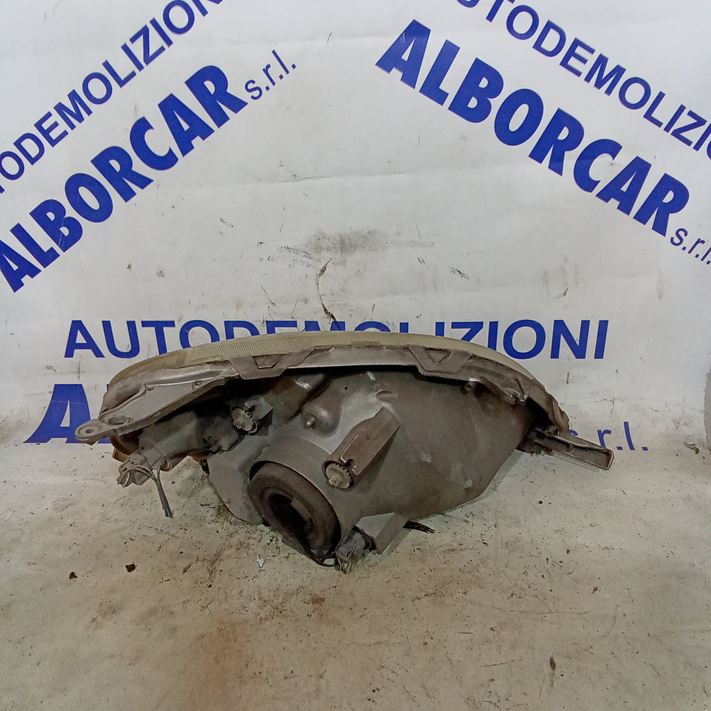 fanale faro anteriore sinistro toyota yaris anno 2004