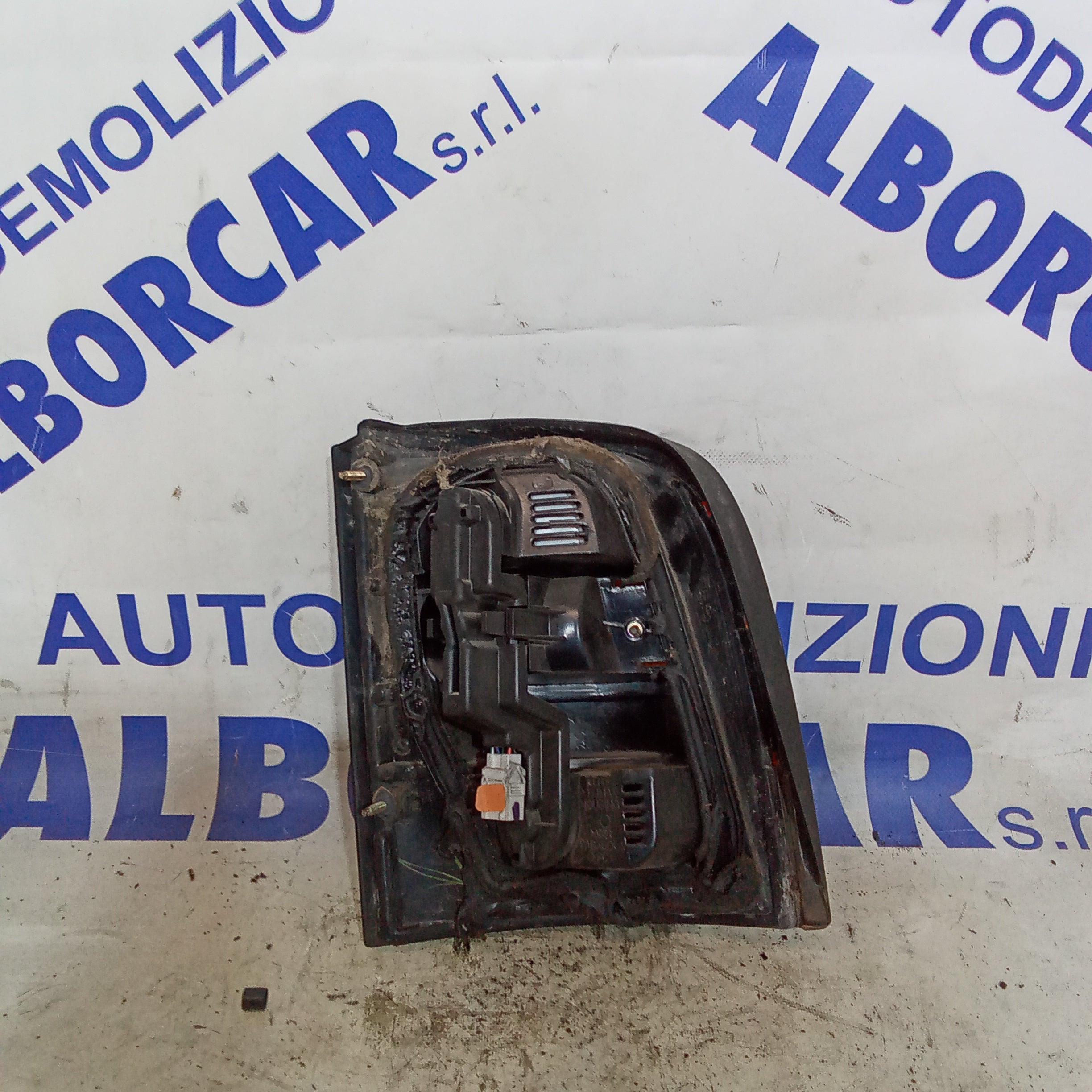 fanale stop posteriore destro nissan micra anno 1998
