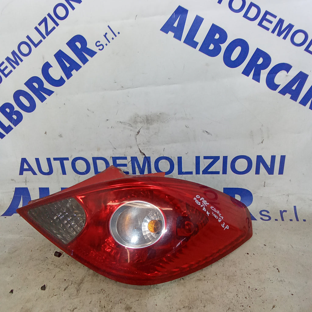 Piloto trasero derecho Opel Corsa 3 puertas año 2007