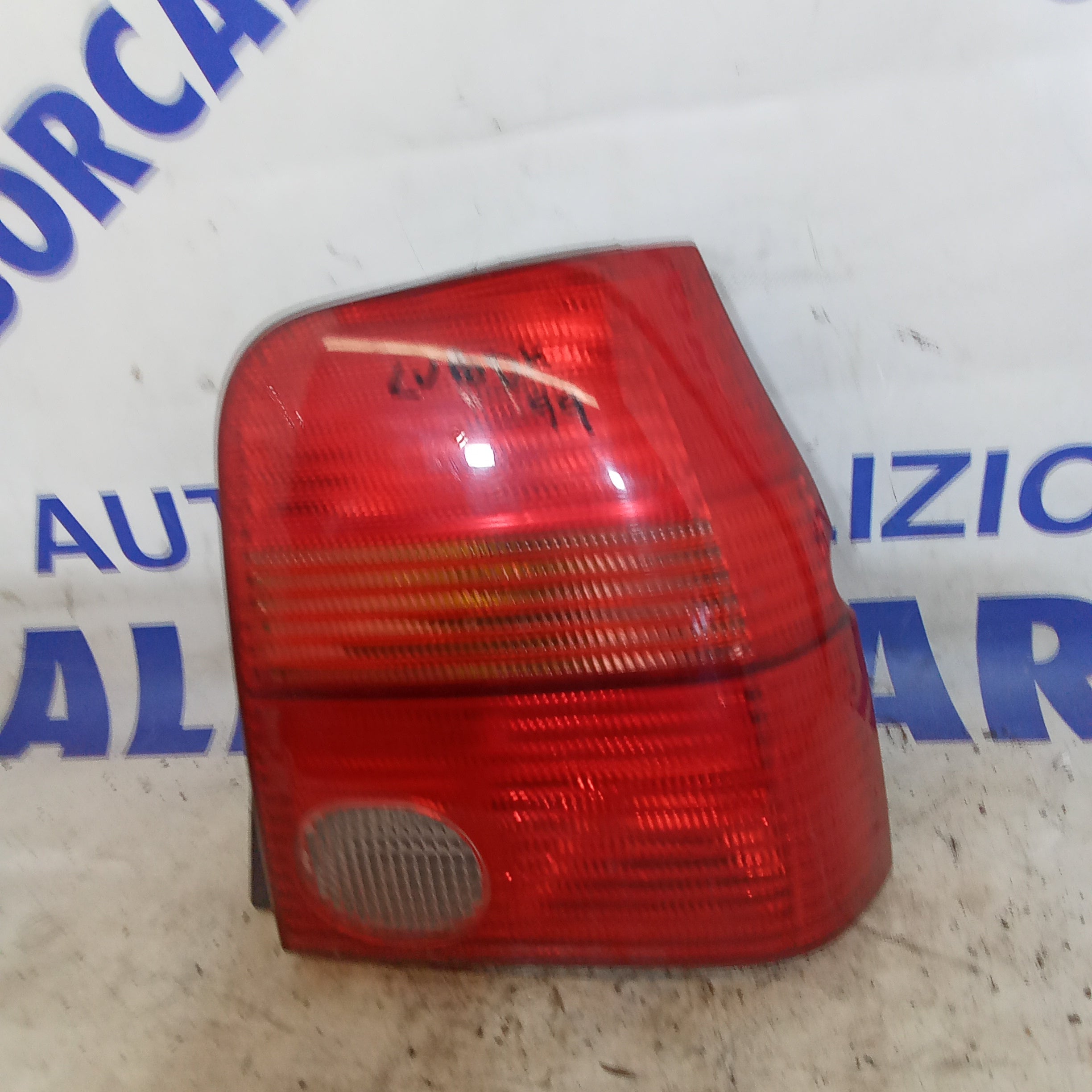 fanale stop posteriore destro volkswagen lupo anno 1999