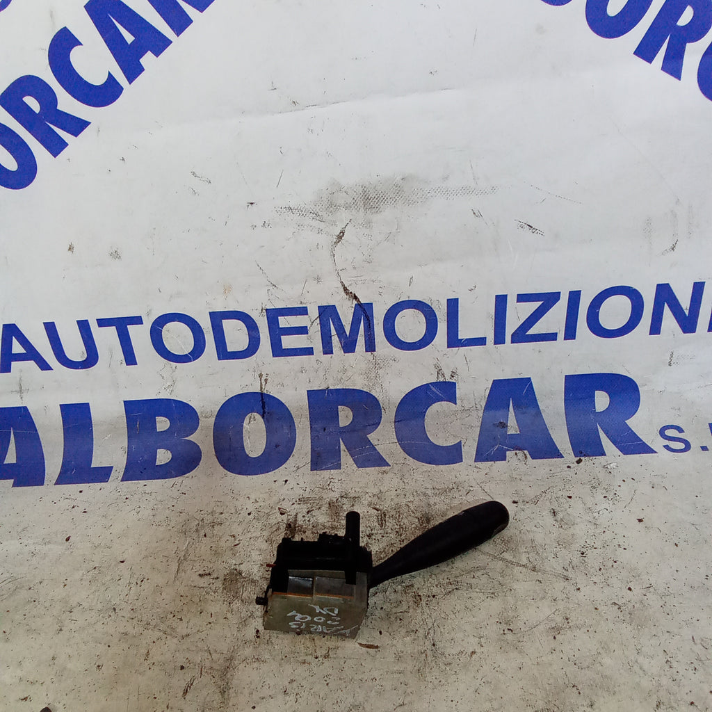 Devioluce destro toyota yaris anno 2004