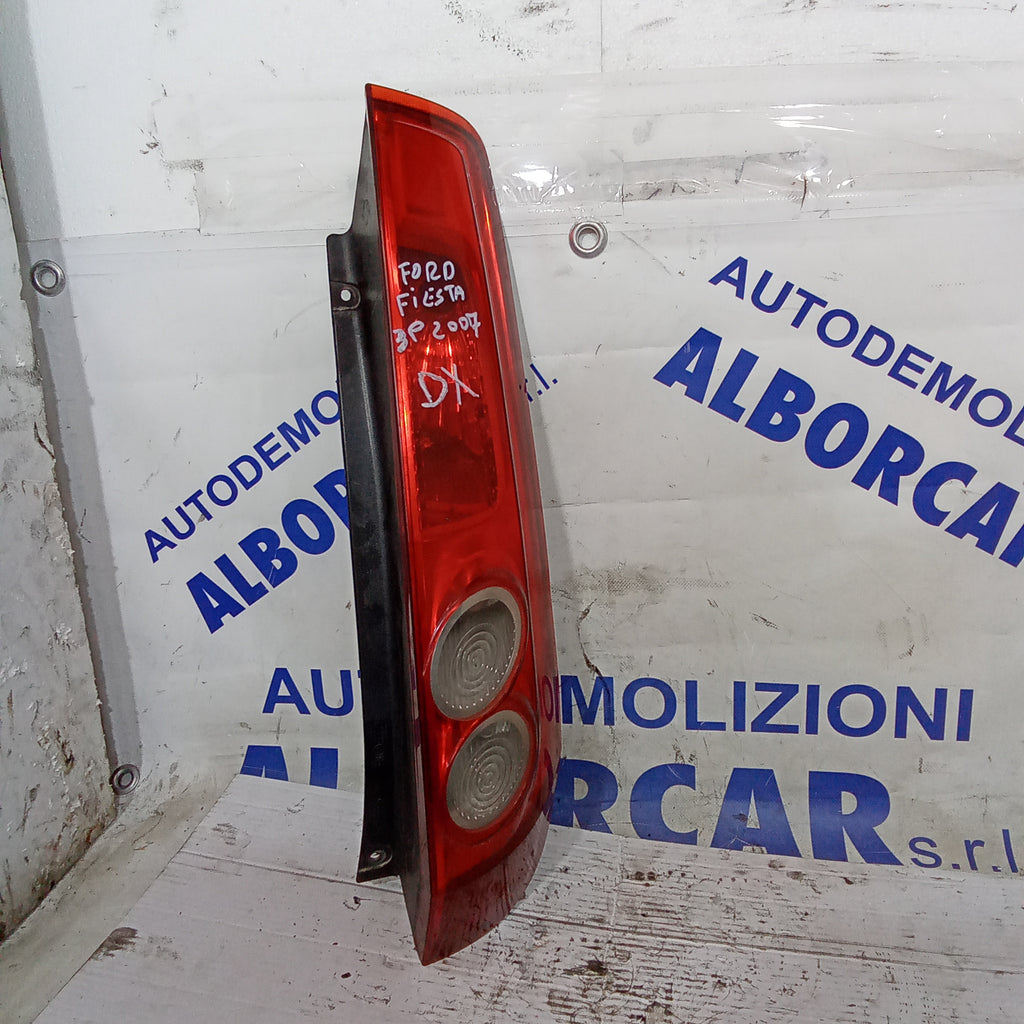 fanale stop posteriore destro ford fiesta 3 porte anno 2007
