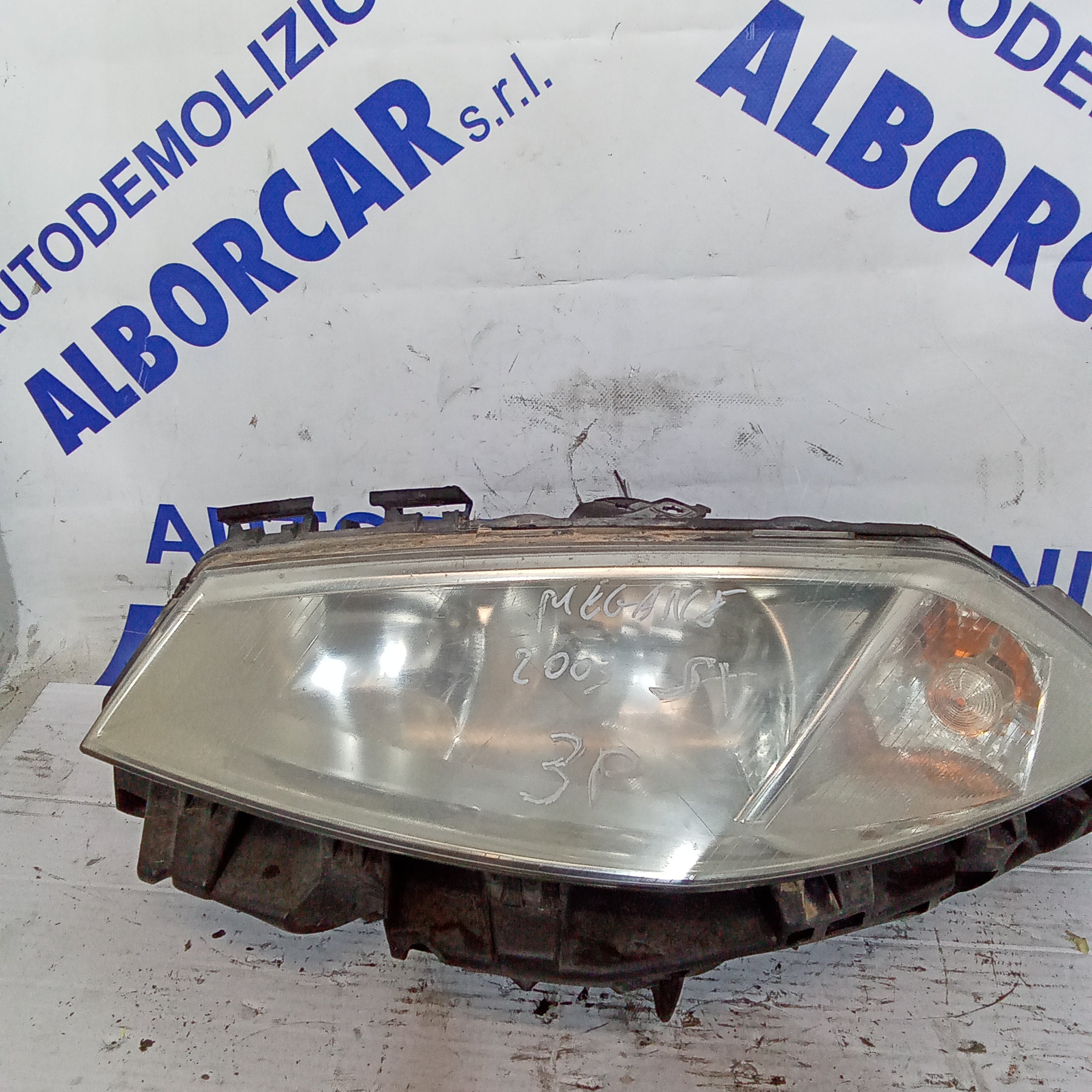 fanale faro anteriore sinistro renault megane 3 porte anno 2003