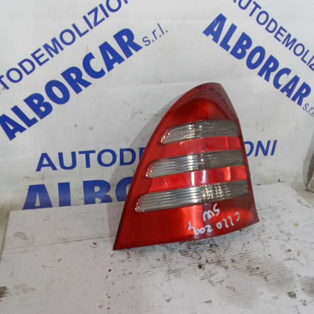 fanale stop posteriore destro mercedes C220 sw anno 2004