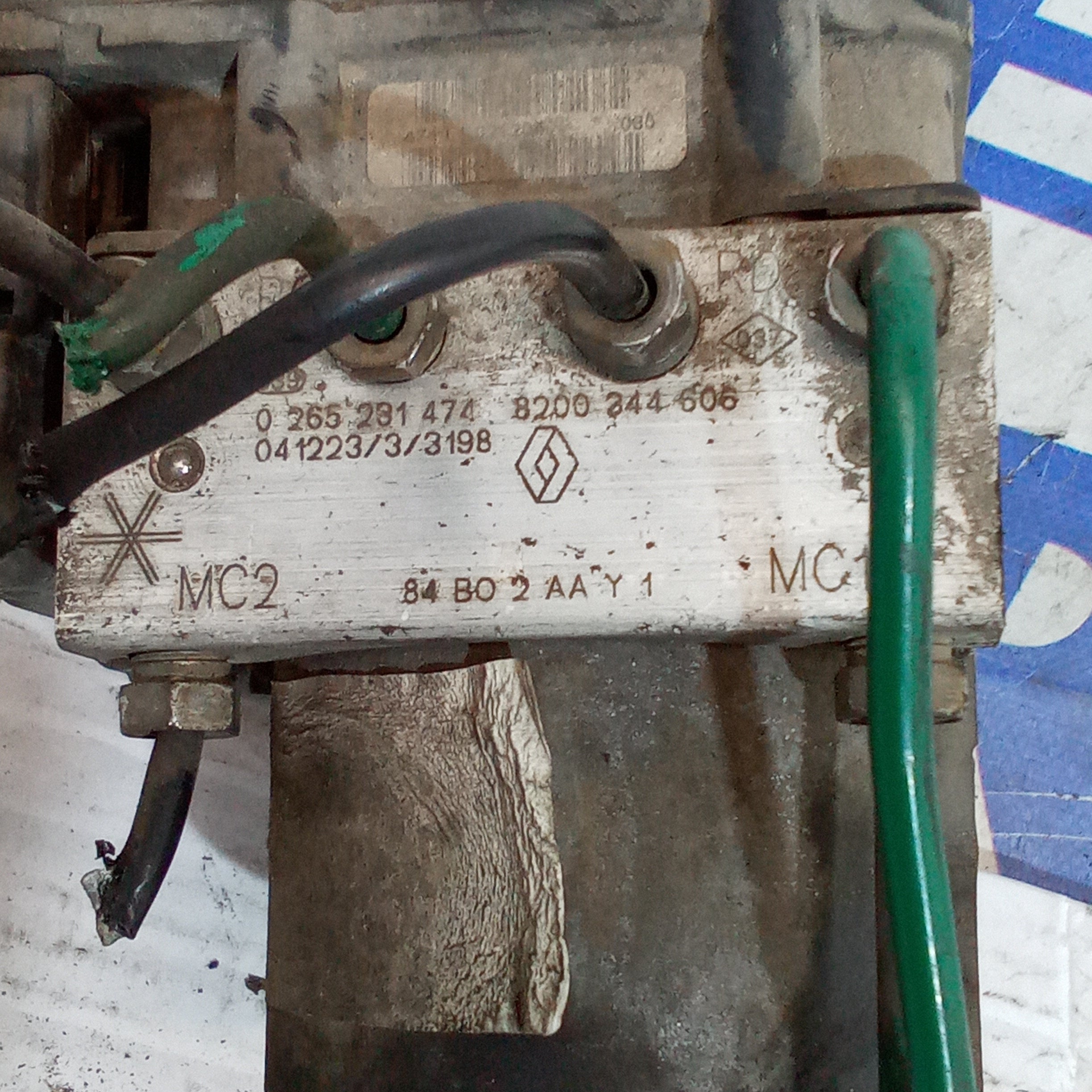 ABS pump control unit Renault Scenic year 2004 code 01652814748200244606