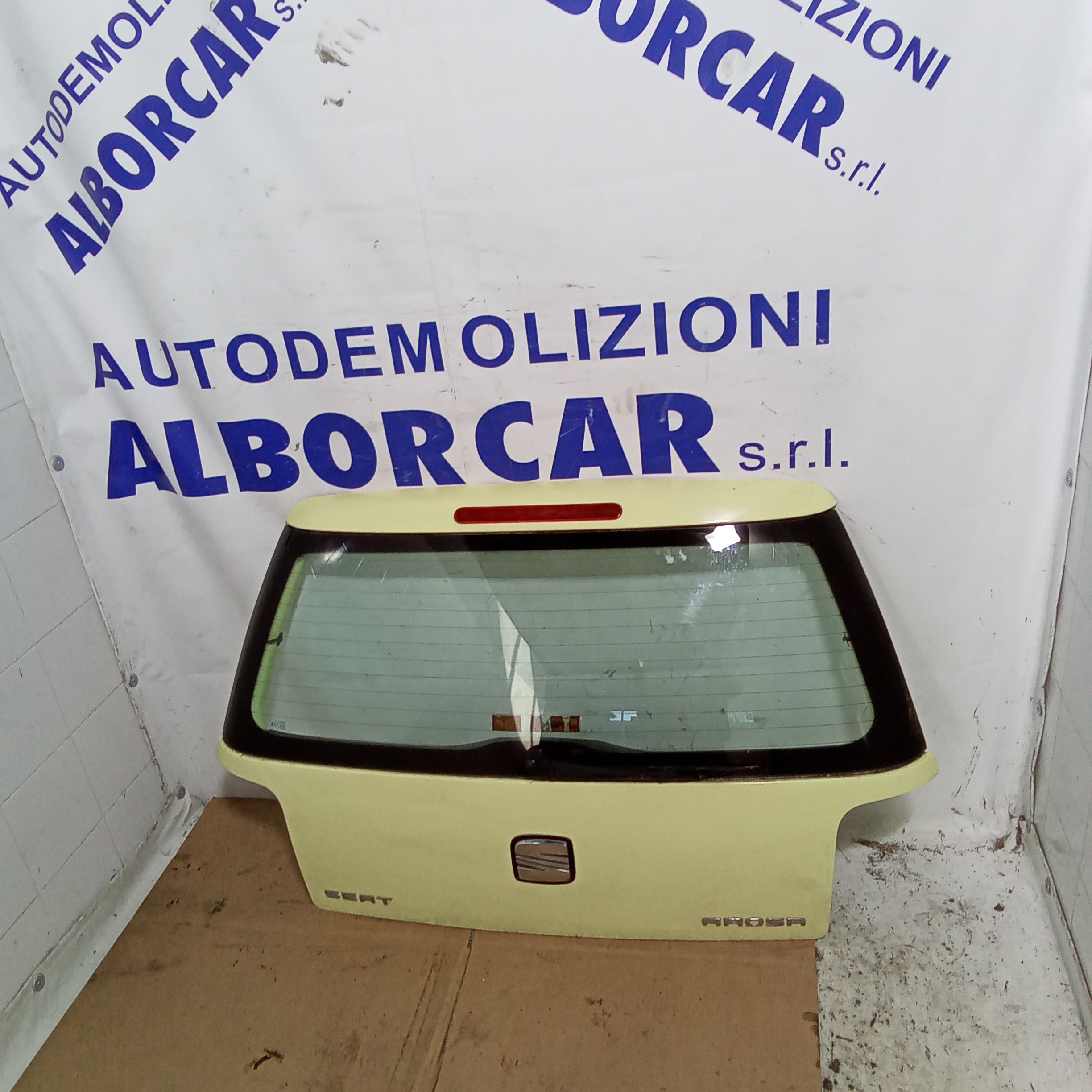 rear trunk lid seat arosa year 2002