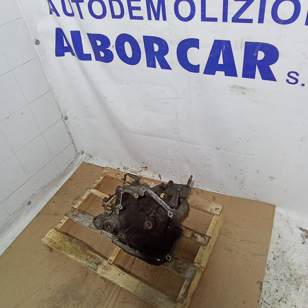 5-speed gearbox Peugeot 106 1.5 diesel year 1997