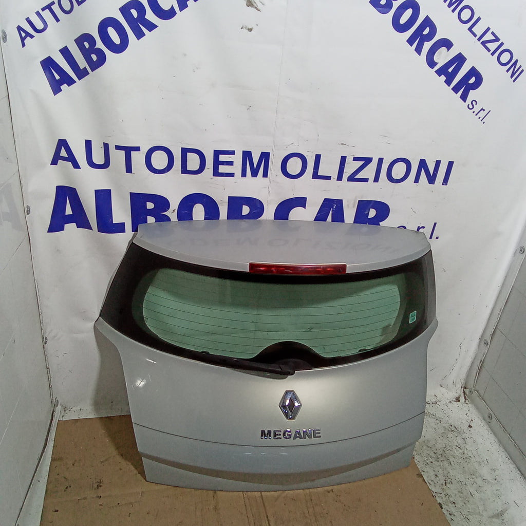 rear boot lid Renault Megane year 2003
