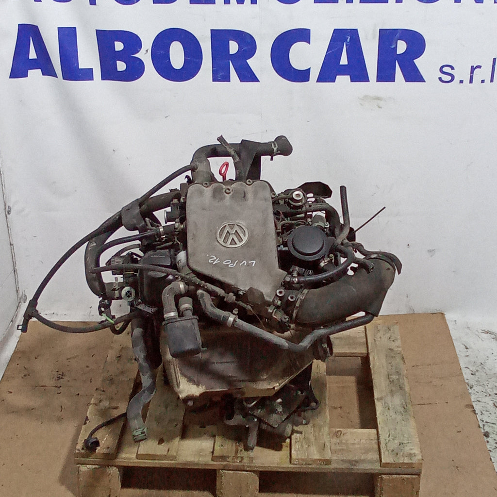 motor completo Volkswagen Golf 3 1.6 gasolina año 1998 kilómetros 120000 código motor AEK