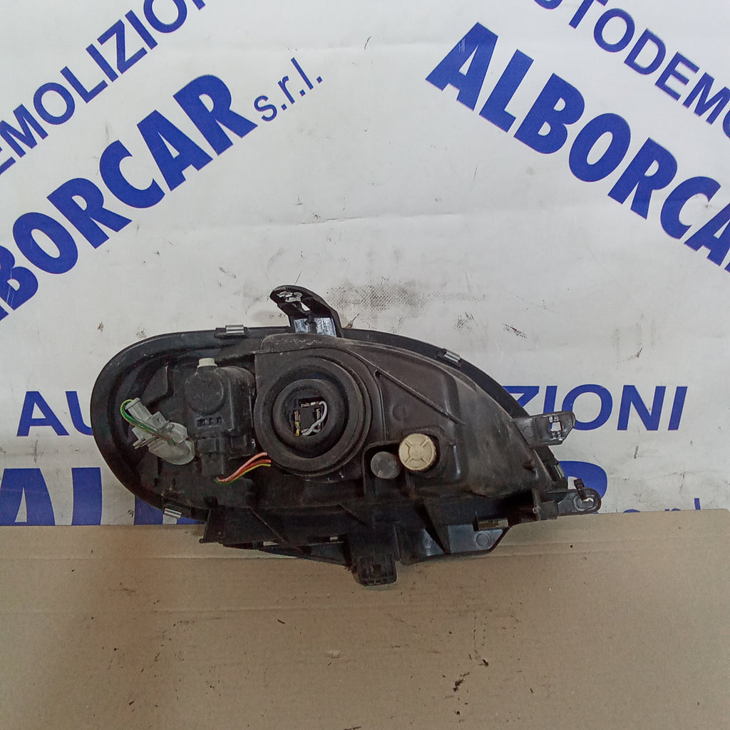 left front headlight citroen saxo year 2000