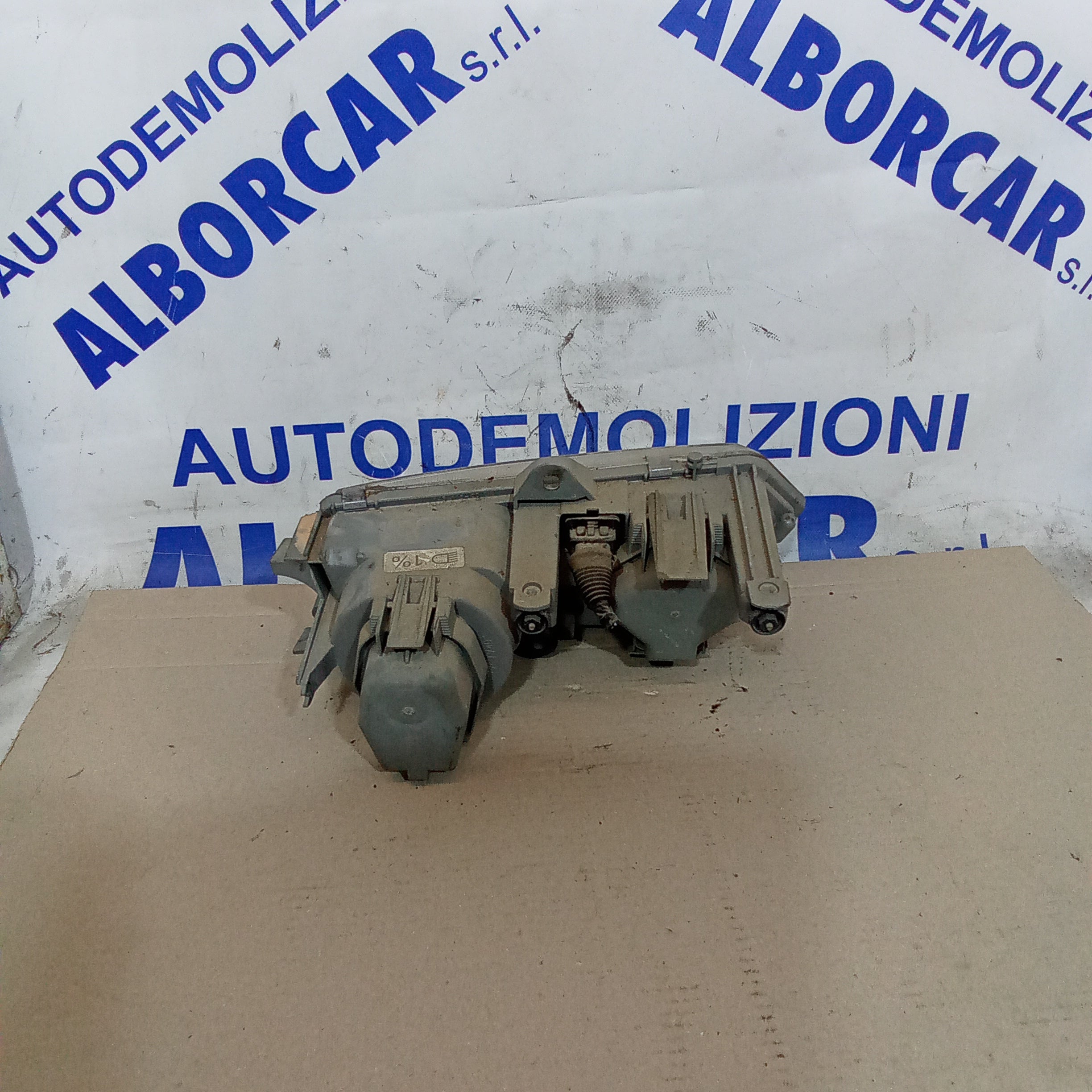 Alfa 145 1996 left front headlight