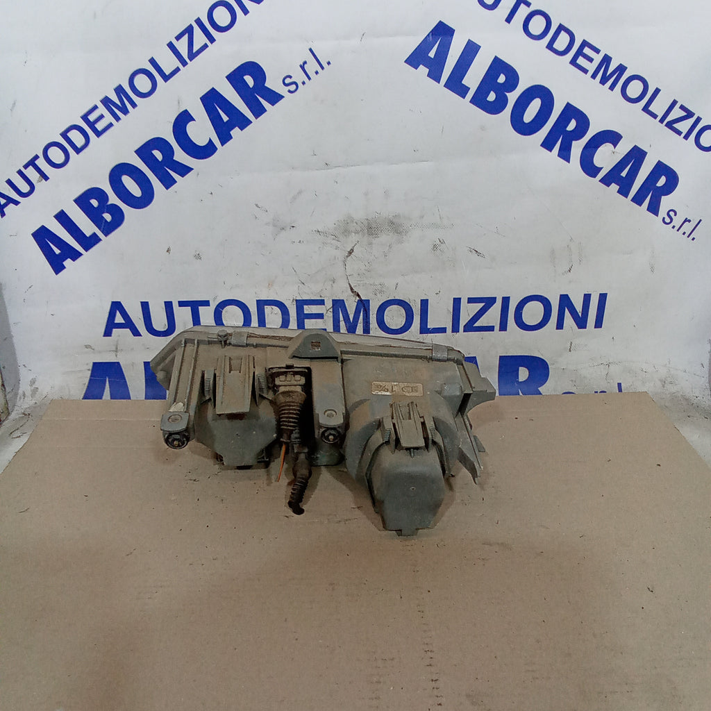 Alfa Romeo 145 1996 right front headlight