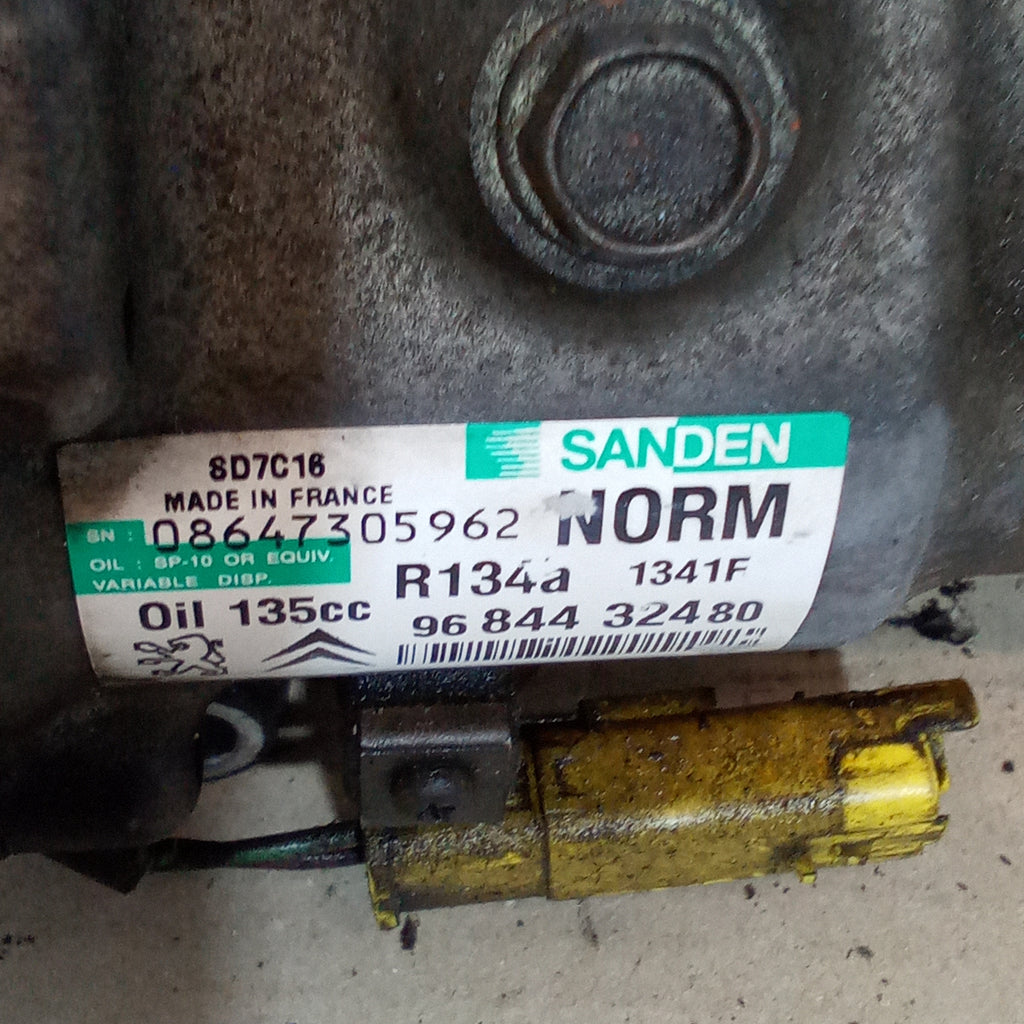 air conditioning compressor peugeot 3008 1.6 diesel year 2009 code 08647305962