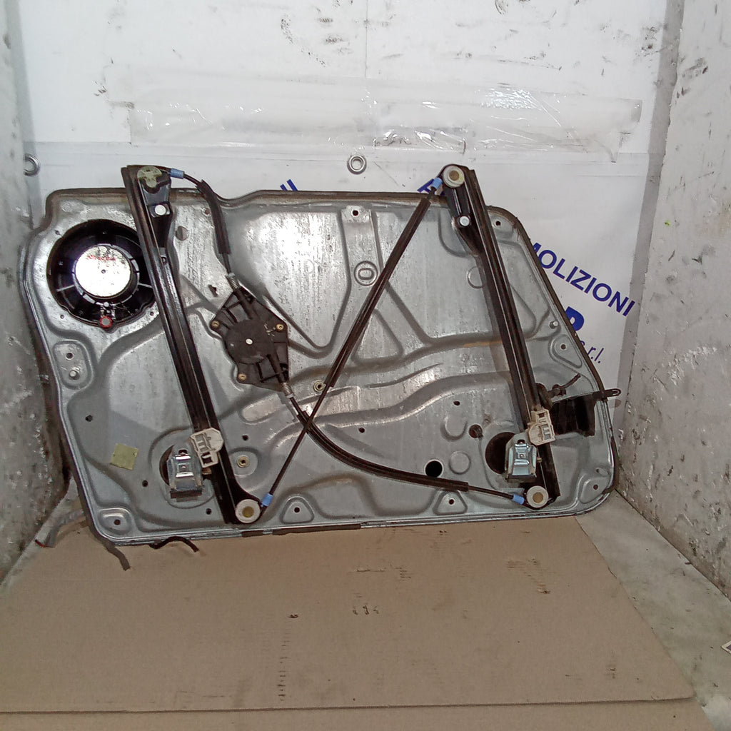 front right window regulator Volkswagen Polo 1.4 TDI year 2002