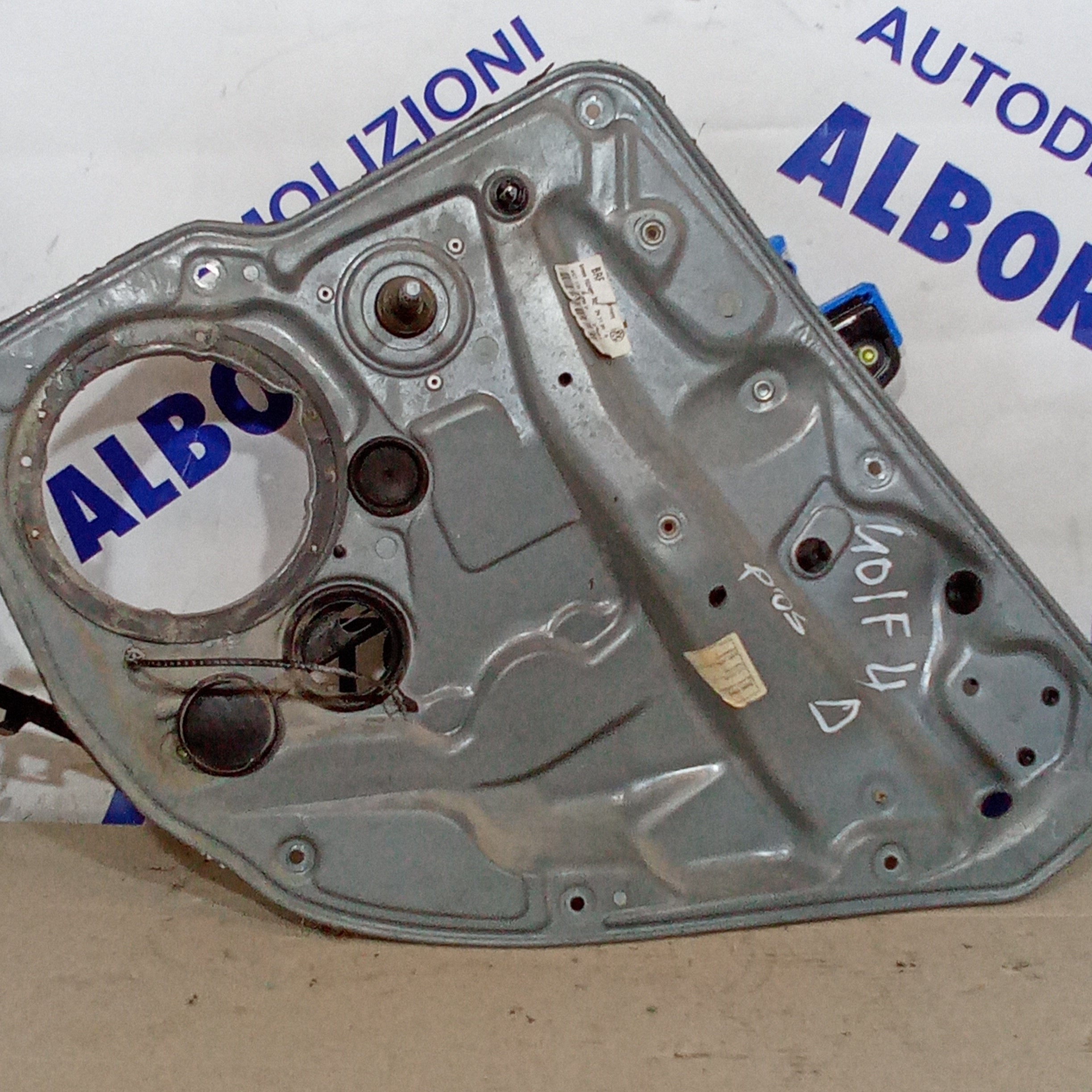 Right rear window regulator motor Volkswagen Golf 4