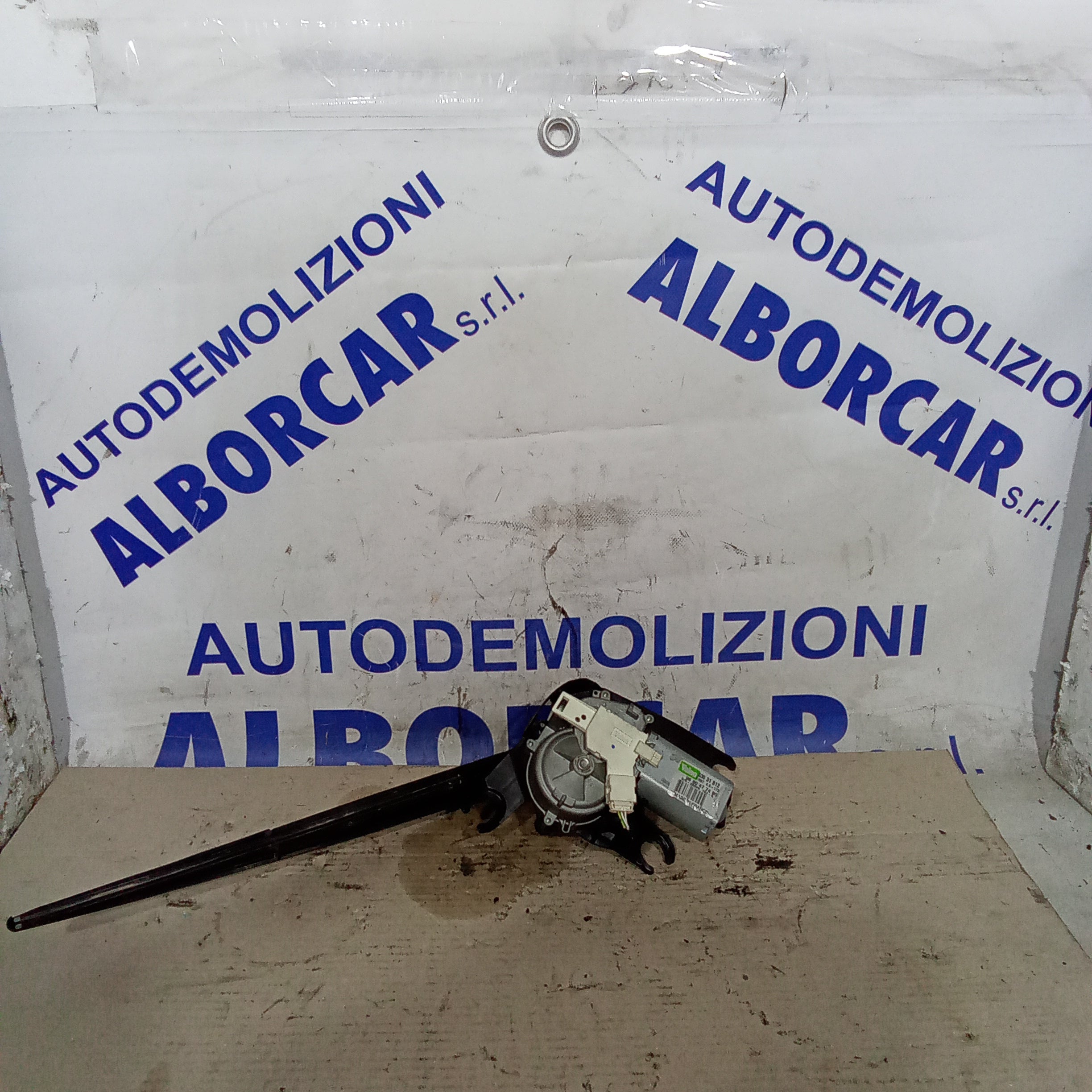 Motorino tergicristalli posteriore peugeot 3008 anno 2013