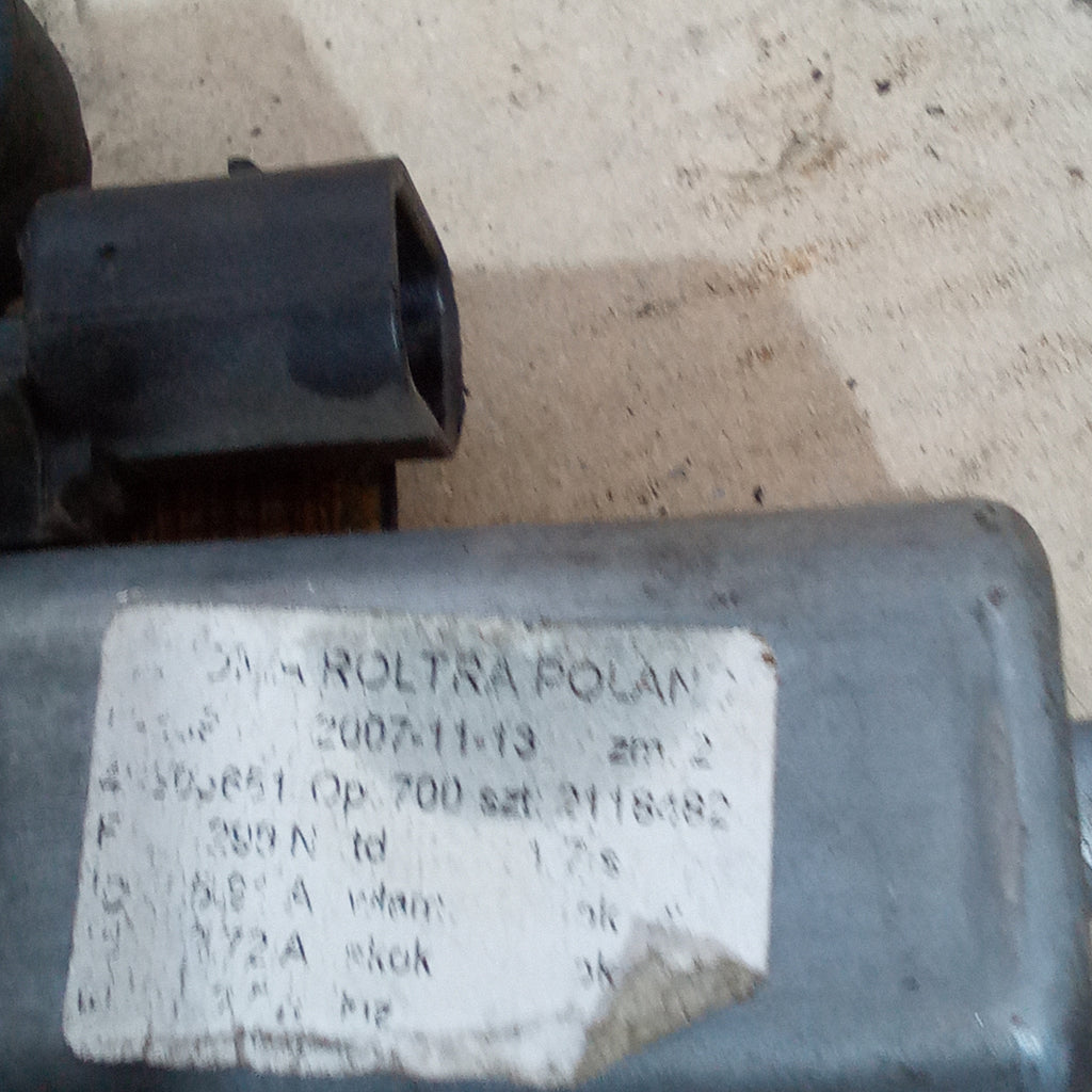 Front right wiper motor year 2007