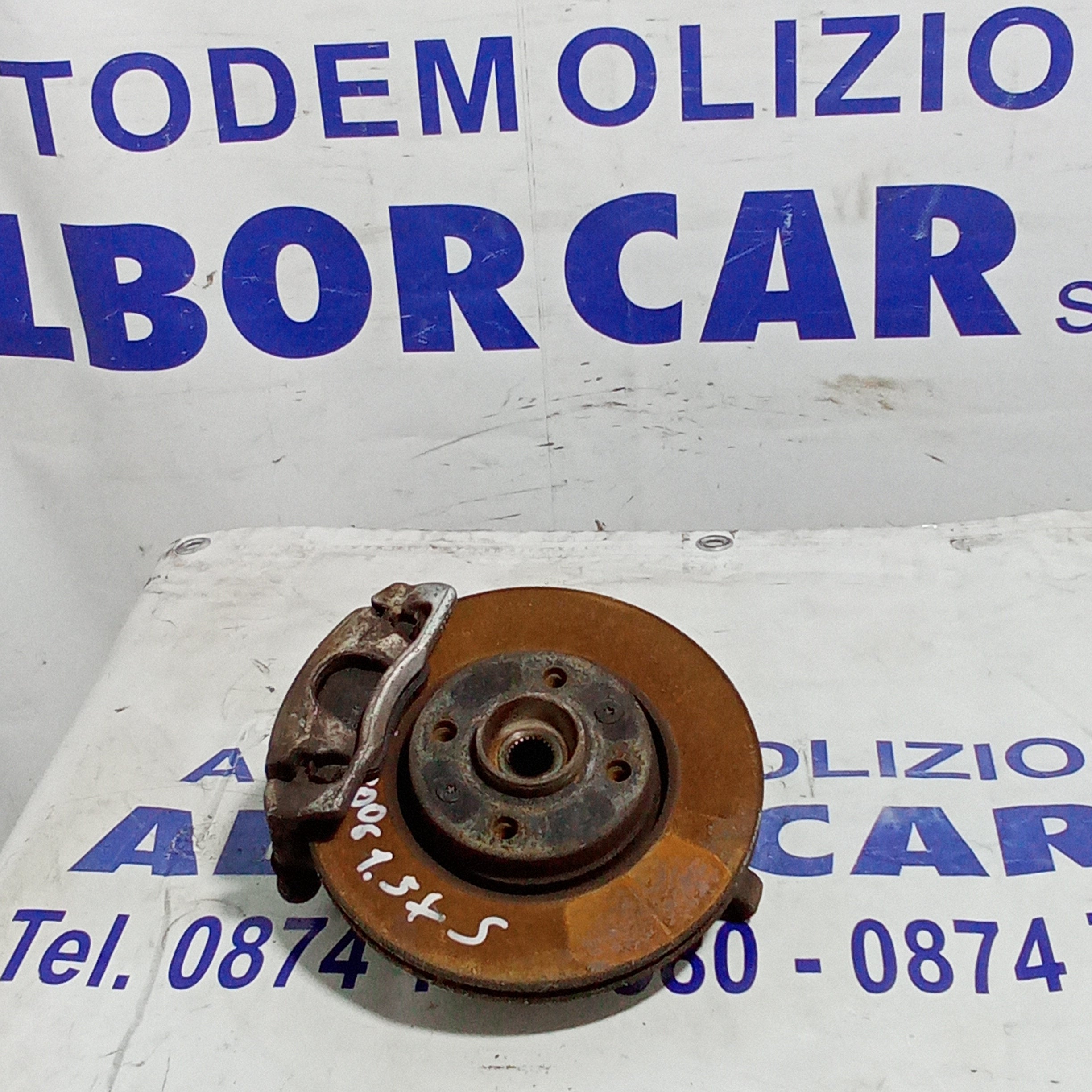 Complete left front steering knuckle Renault Clio 1.5 cdti year 2006