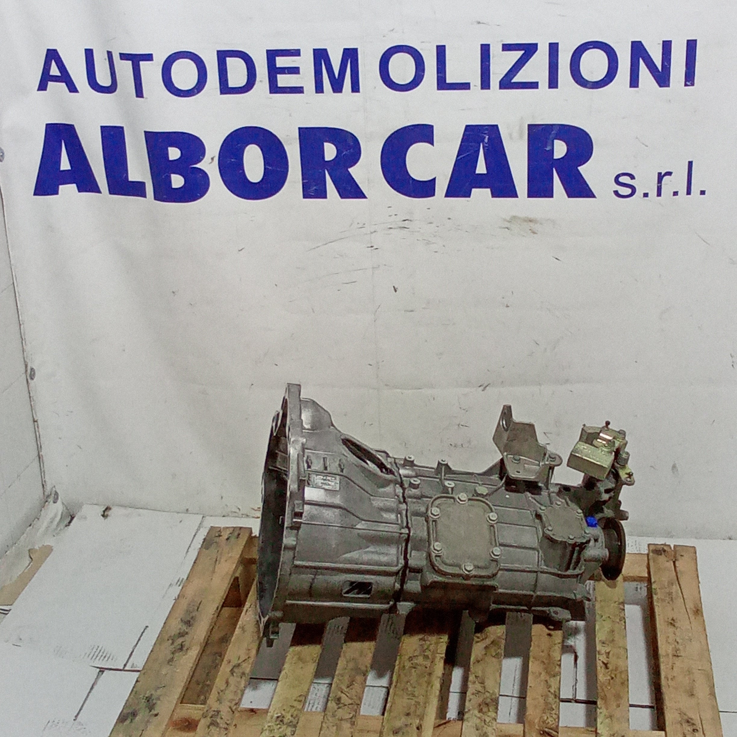 complete gearbox Iveco Daily 2.3 diesel year 2010 (overhauled, new with 1 year warranty)