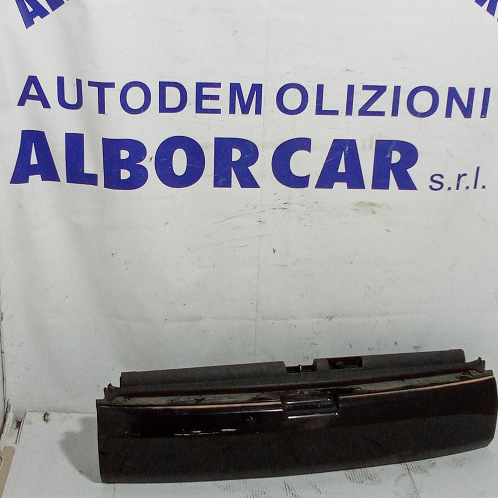 Tailgate lower part Peugeot 3008 year 2010