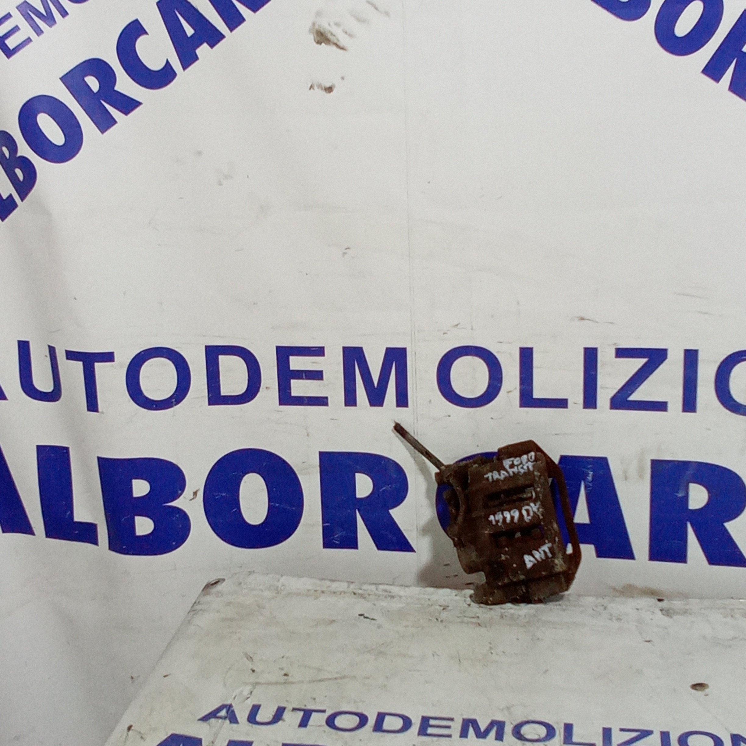 Pinza de freno delantera derecha Ford Transit 2.5td año 1999