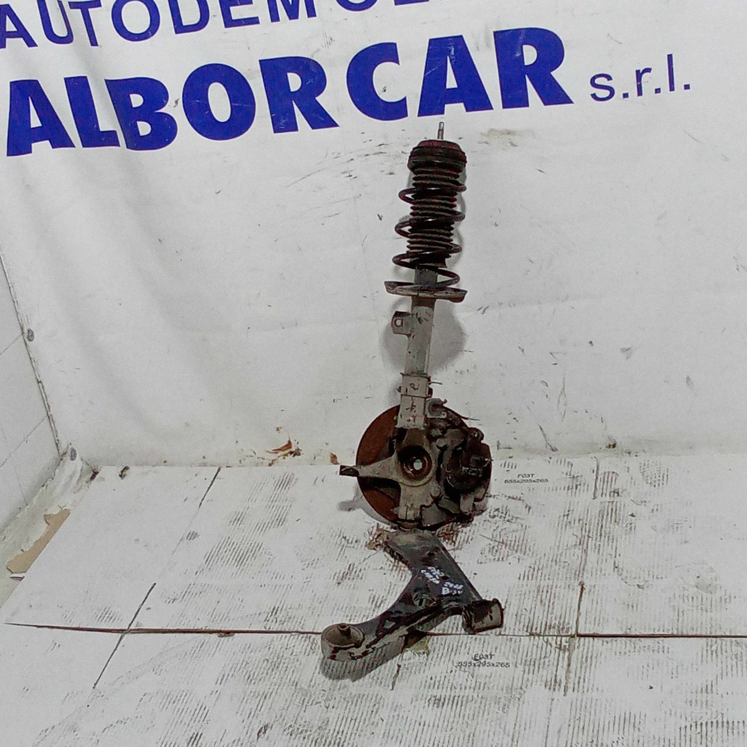 Fusello completo anteriore sinistro opel corsa 1.2 benzina anno 2008