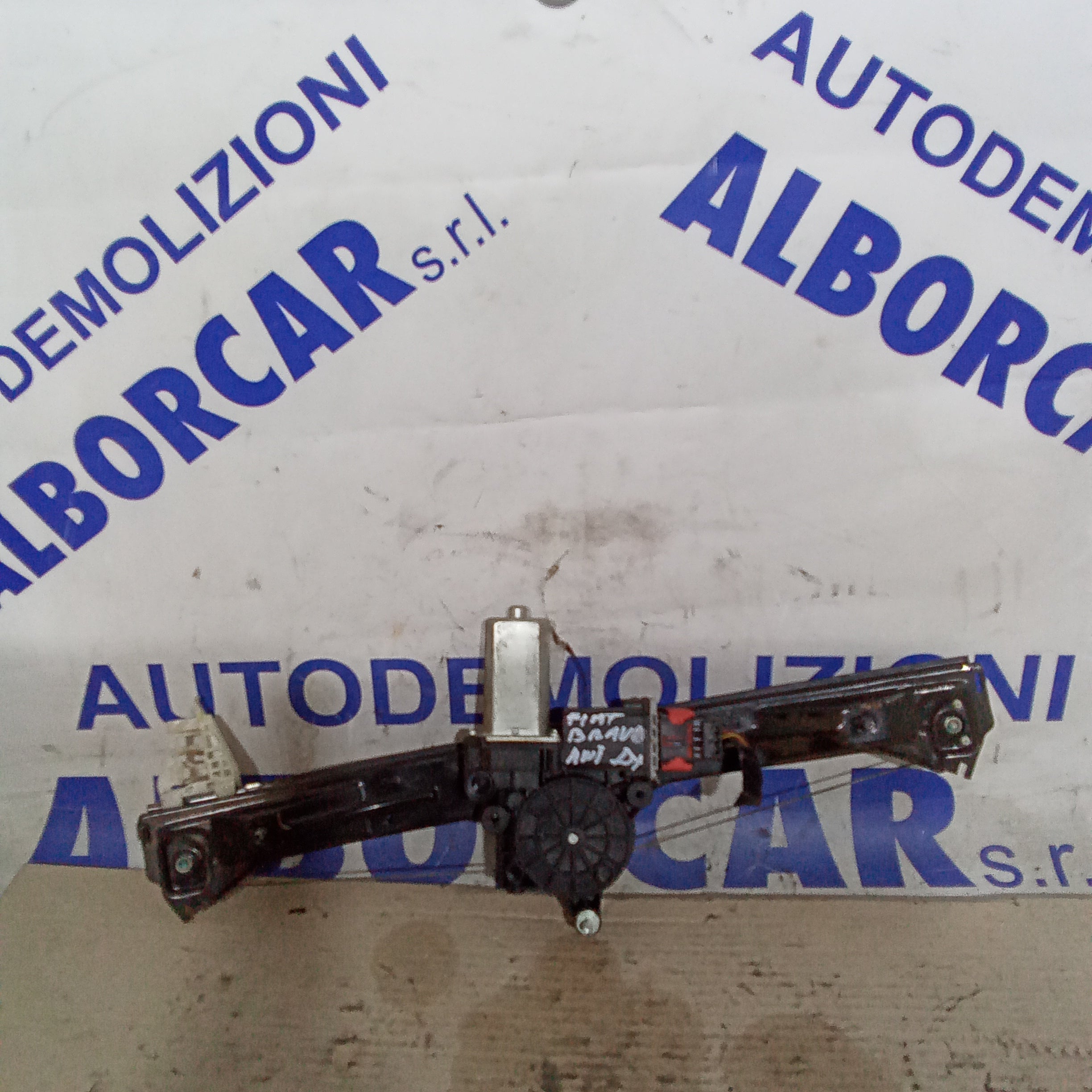 motorino alzavetri anteriore destro fiat bravo anno 2008