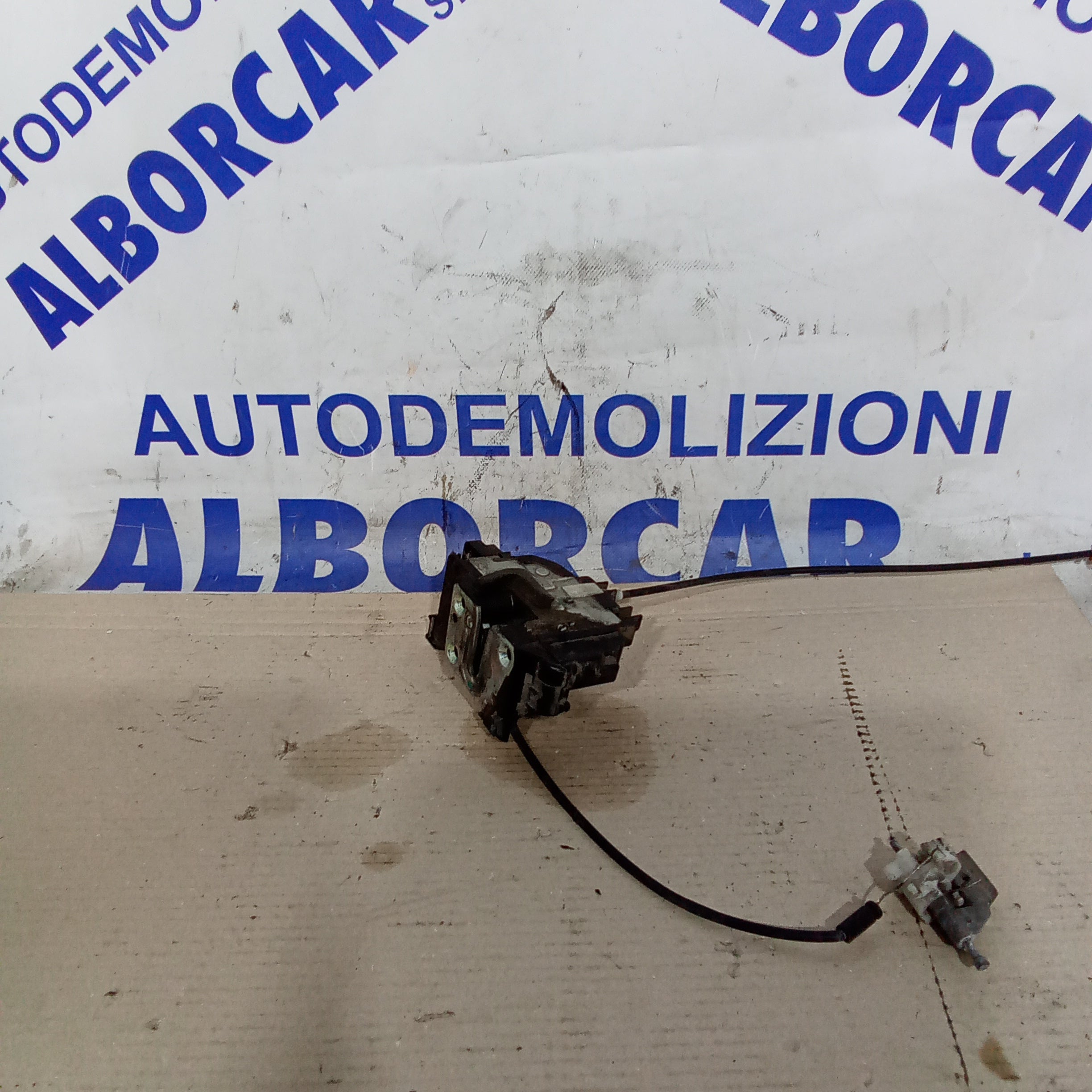 Serratura anteriore destra renault clio anno 2005
