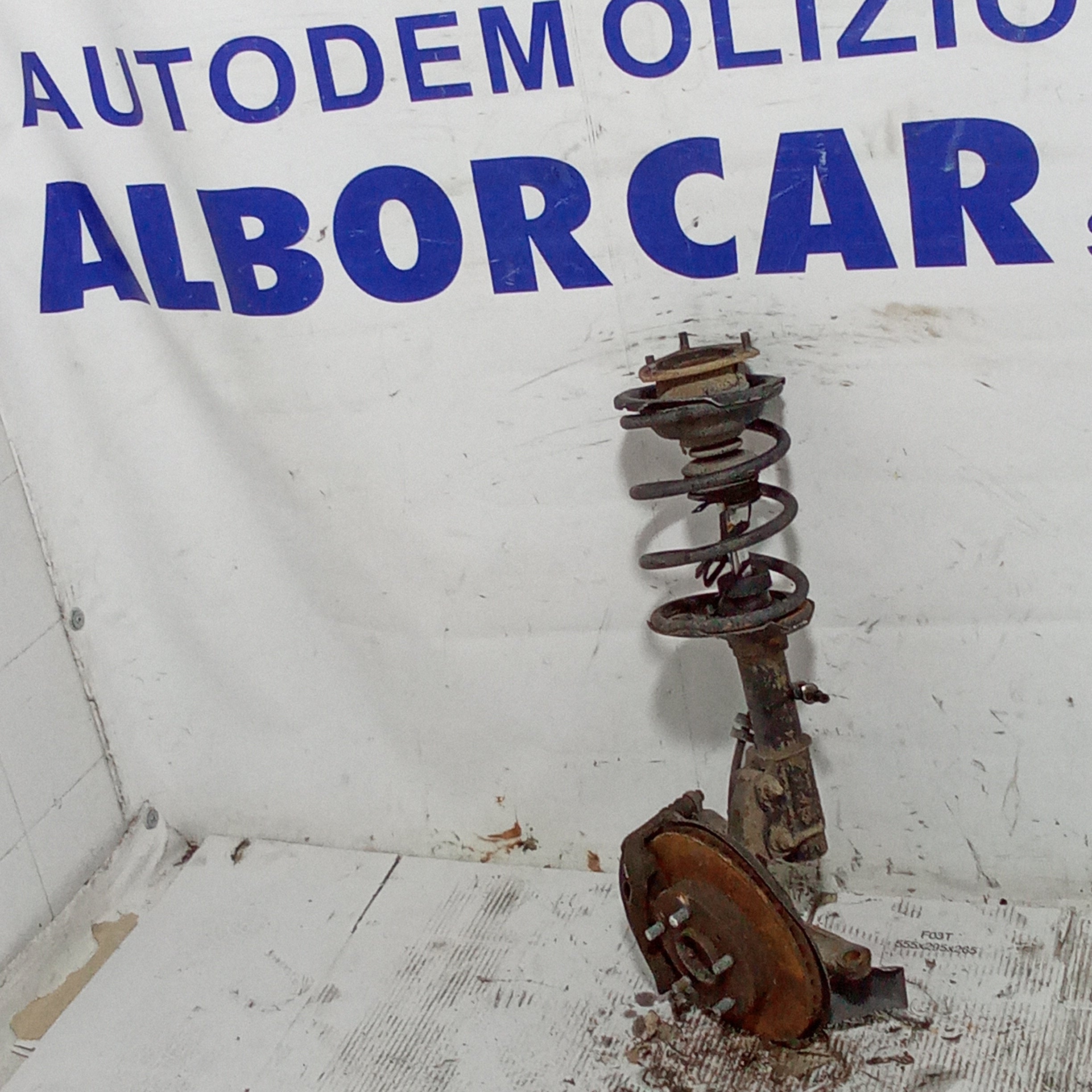 Fusello completo anteriore sinistro nissan vanette 2.5 diesel anno 1999