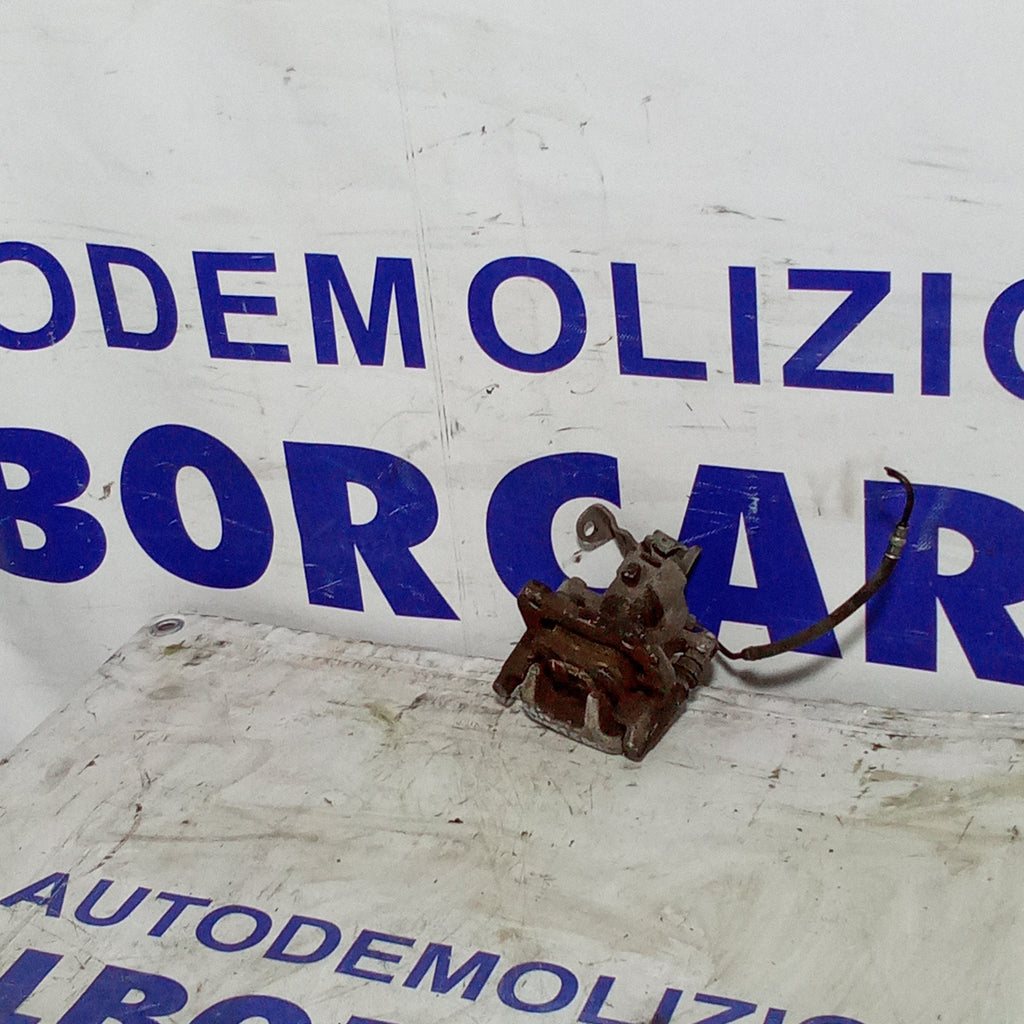 Pinza posteriore destra renault clio 1.5 cdti anno 2005