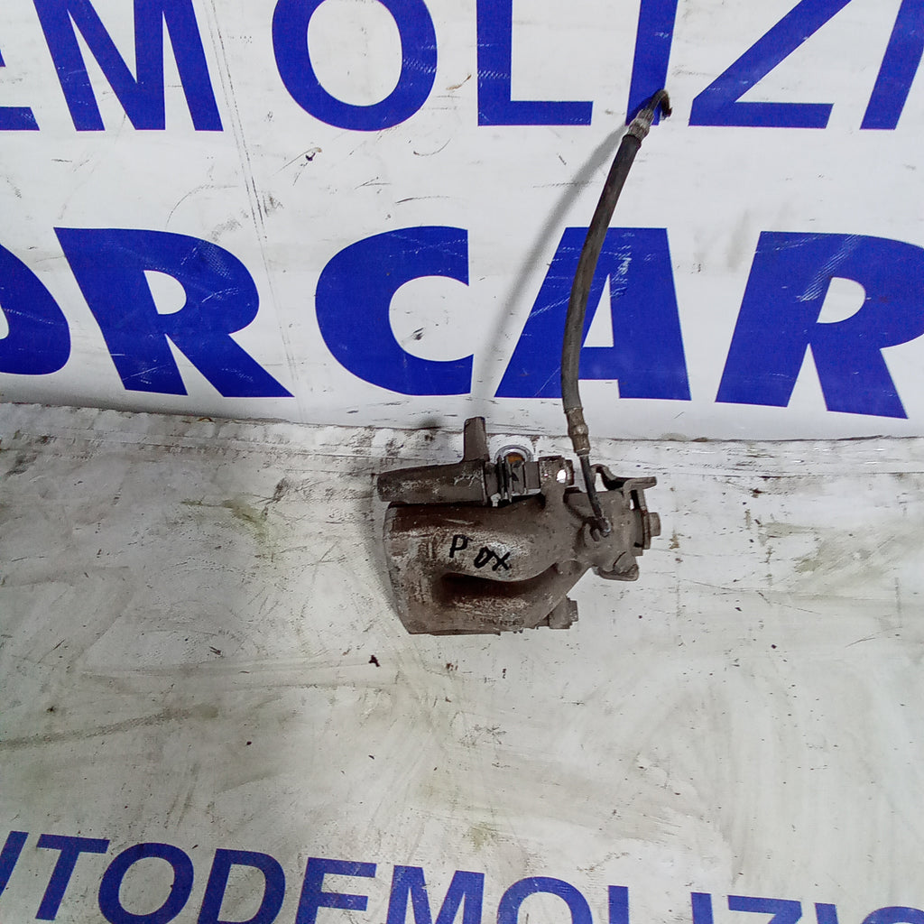 Pinza posteriore destra renault clio 1.5 cdti anno 2005