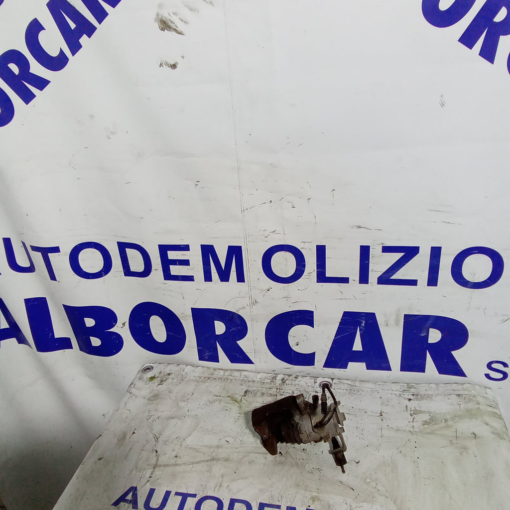 Pinza posteriore sinistra peugeot 307 1.6hdi anno 2003