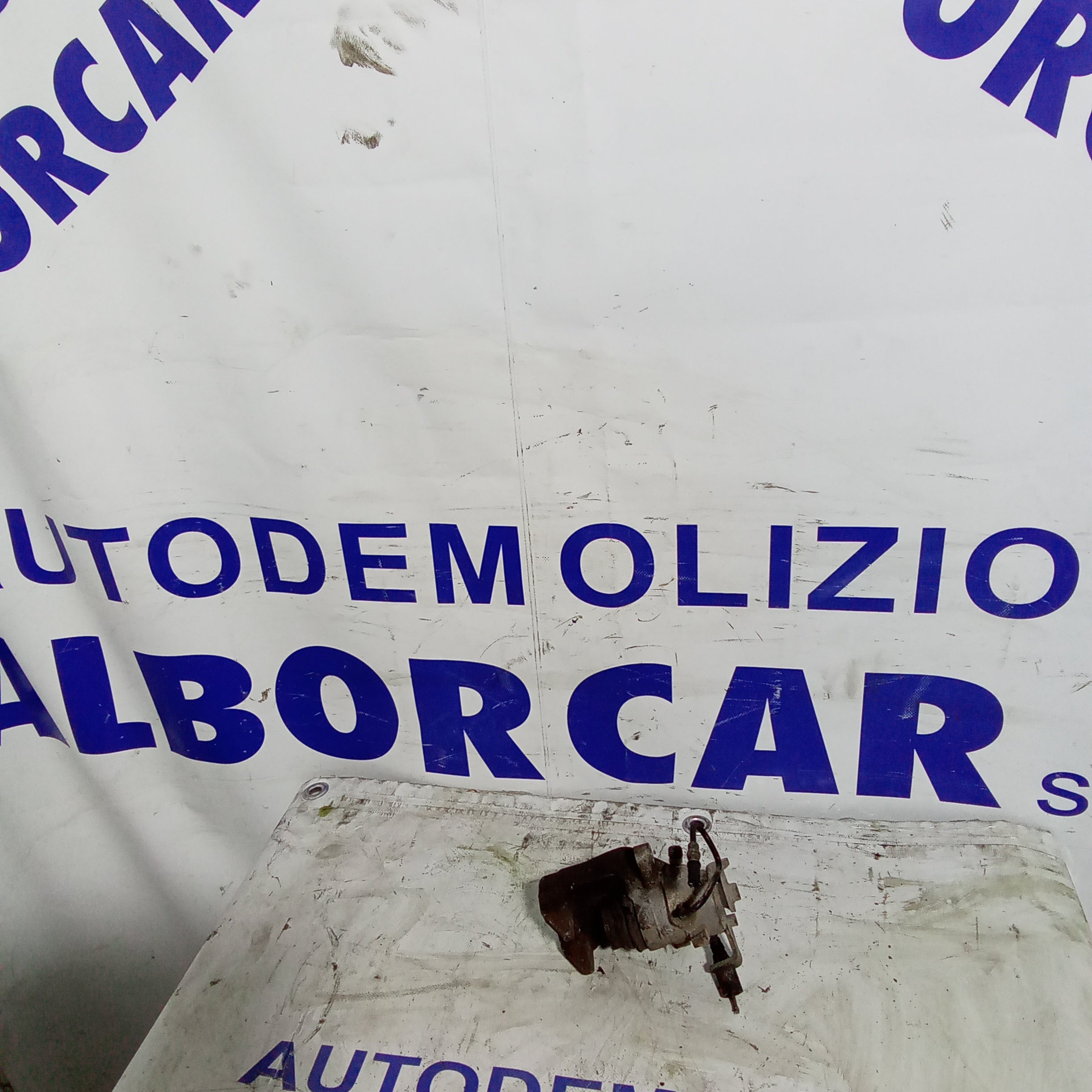 Pinza posteriore sinistra peugeot 307 1.6hdi anno 2003