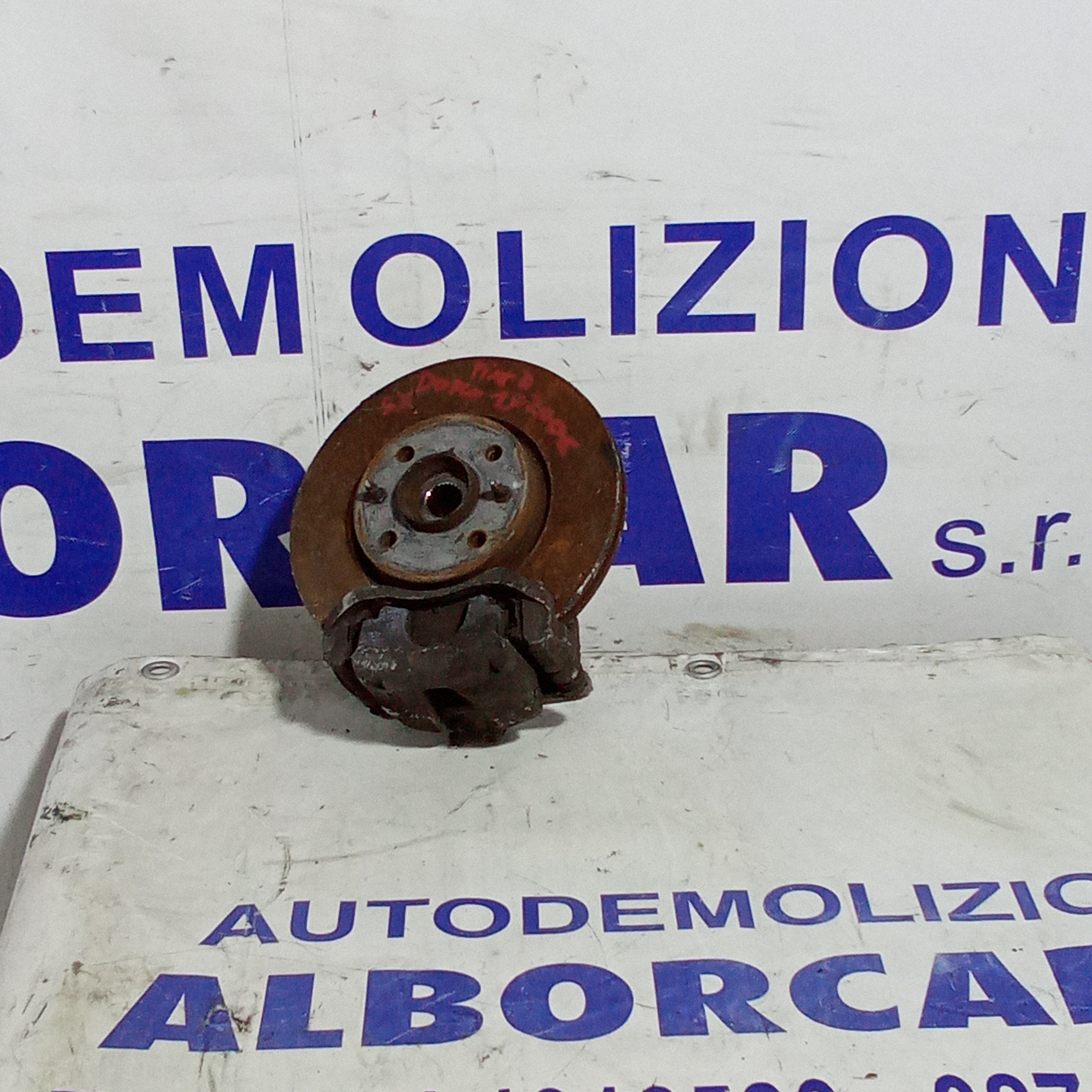 Mangueta delantera izquierda completa Fiat Doblo 1.9 JTD año 2006