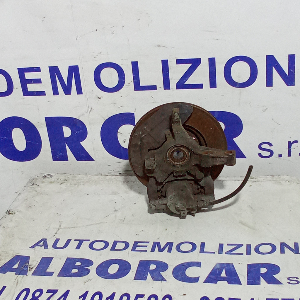 Mangueta delantera izquierda completa Fiat Doblo 1.9 JTD año 2006