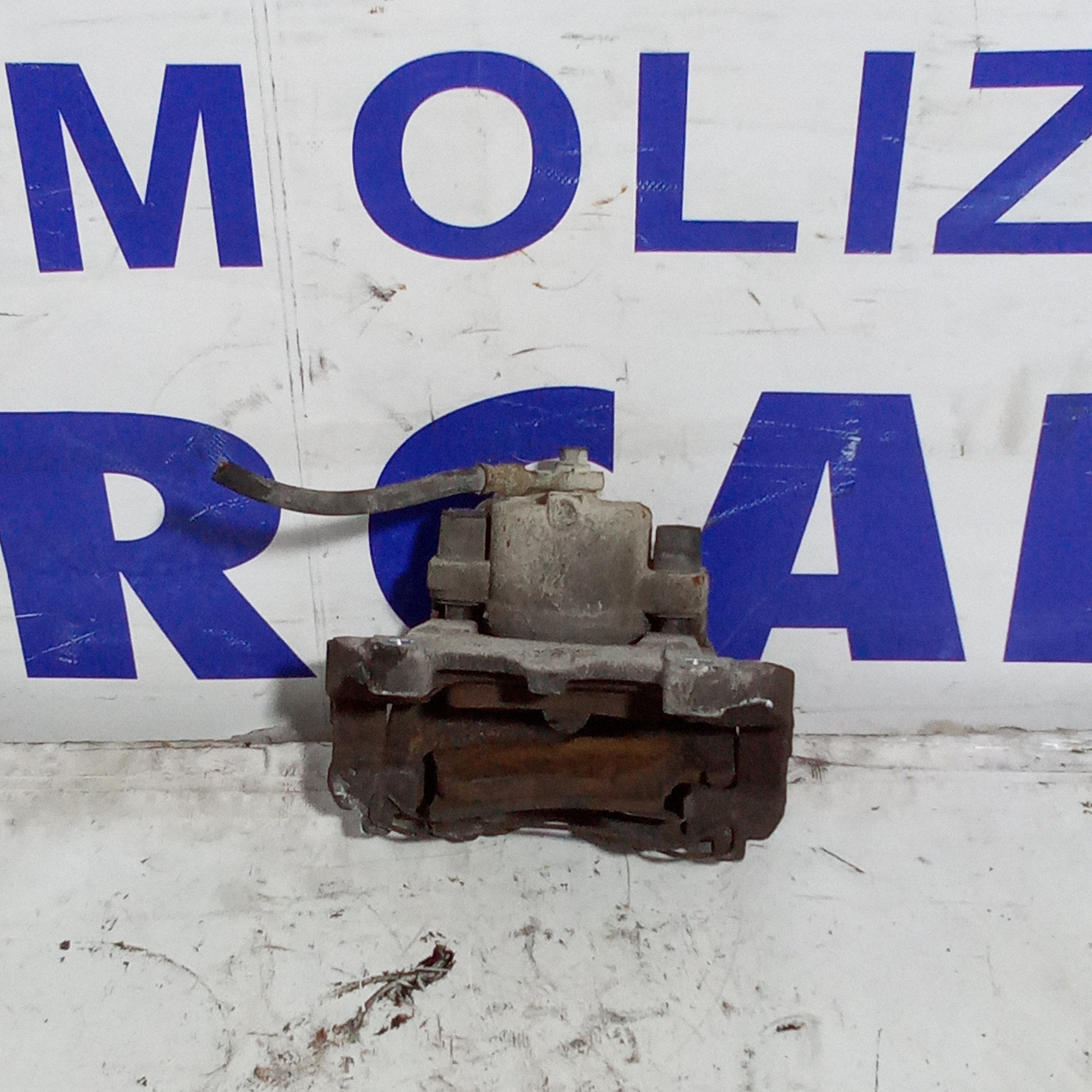 Pinza freni anteriore sinistra opel zafira 1.6 cdti anno 2011