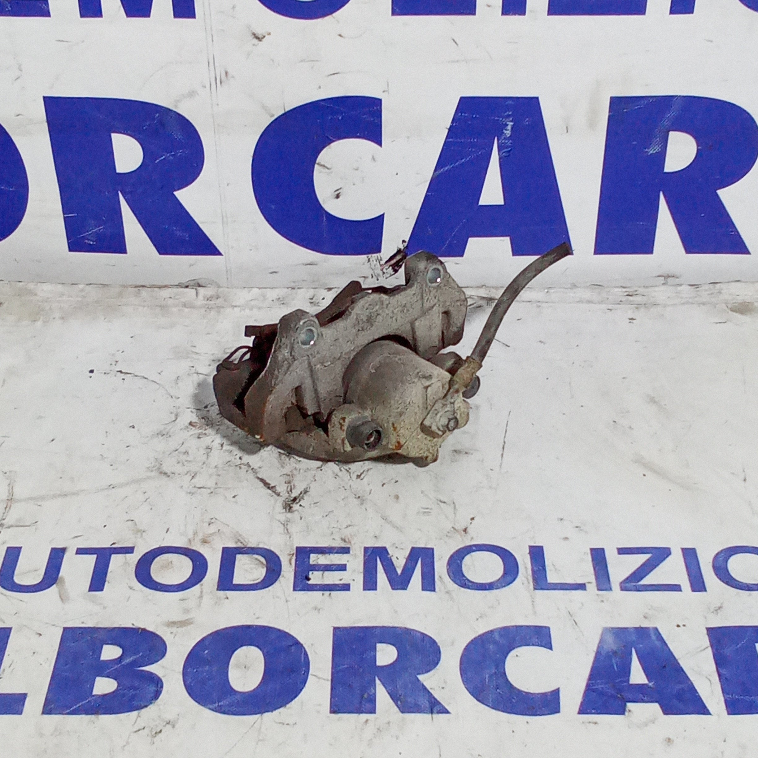 Pinza freni anteriore sinistra opel zafira 1.6 cdti anno 2011