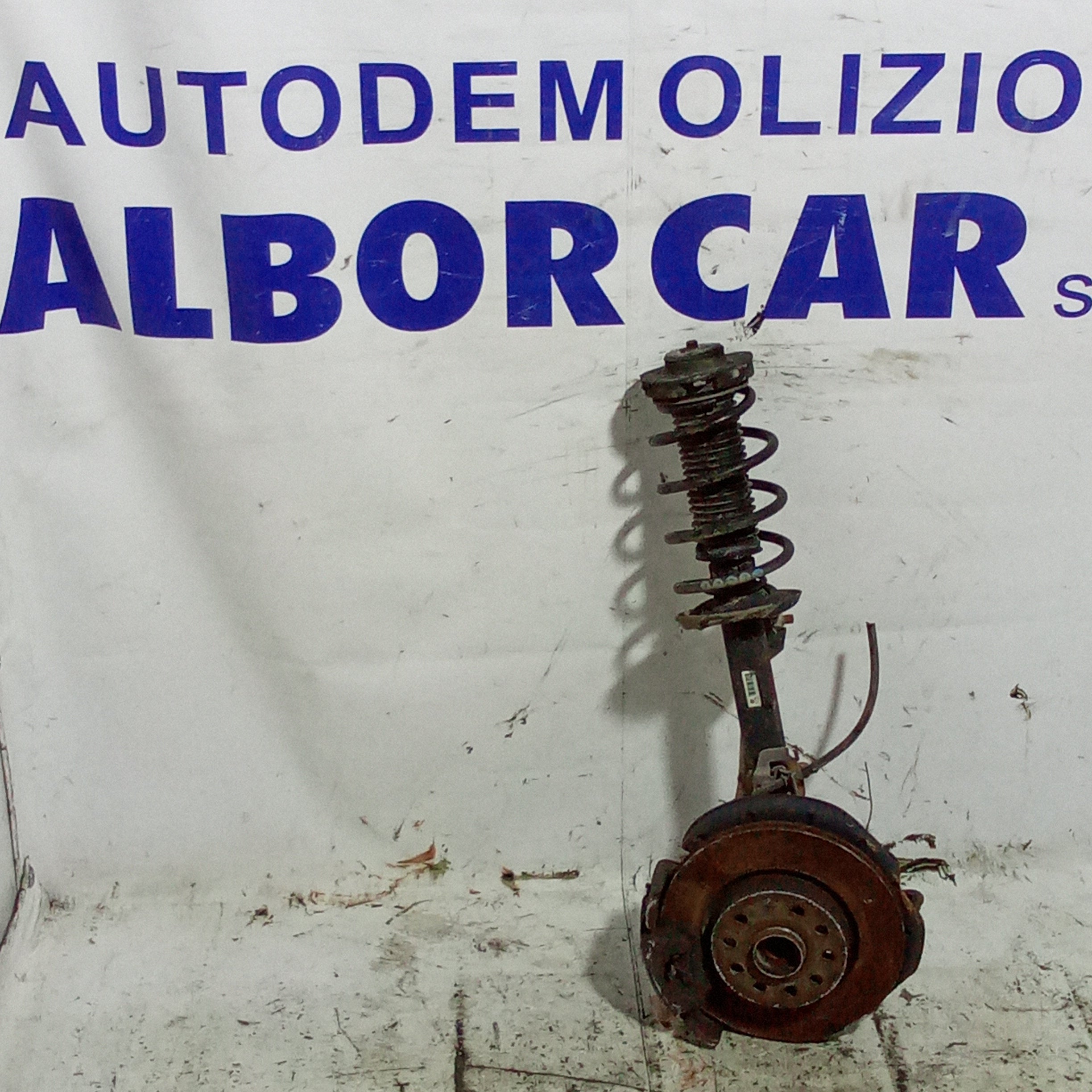 Mangueta delantera izquierda Volkswagen Golf 5 1.9 TDI año 2004/2008